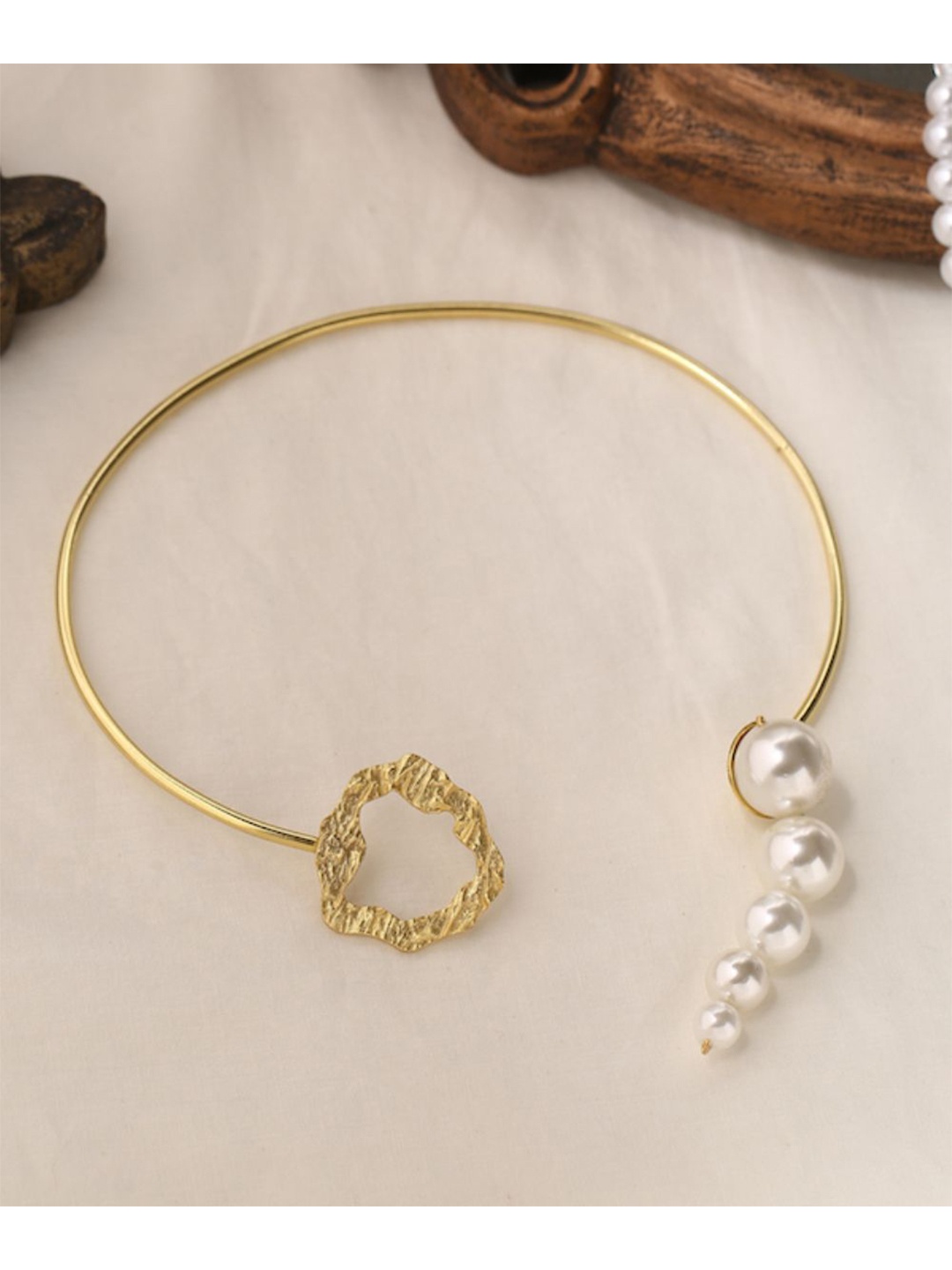 

Mitali Jain Gold-Plated & White Brass Choker
