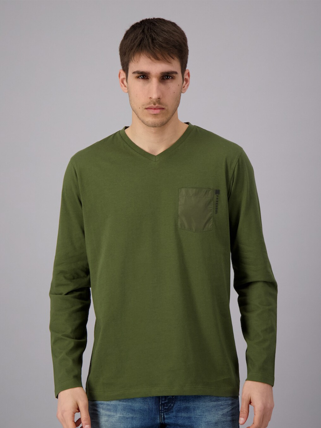 

FREESOUL Men Olive Green & fern V-Neck T-shirt