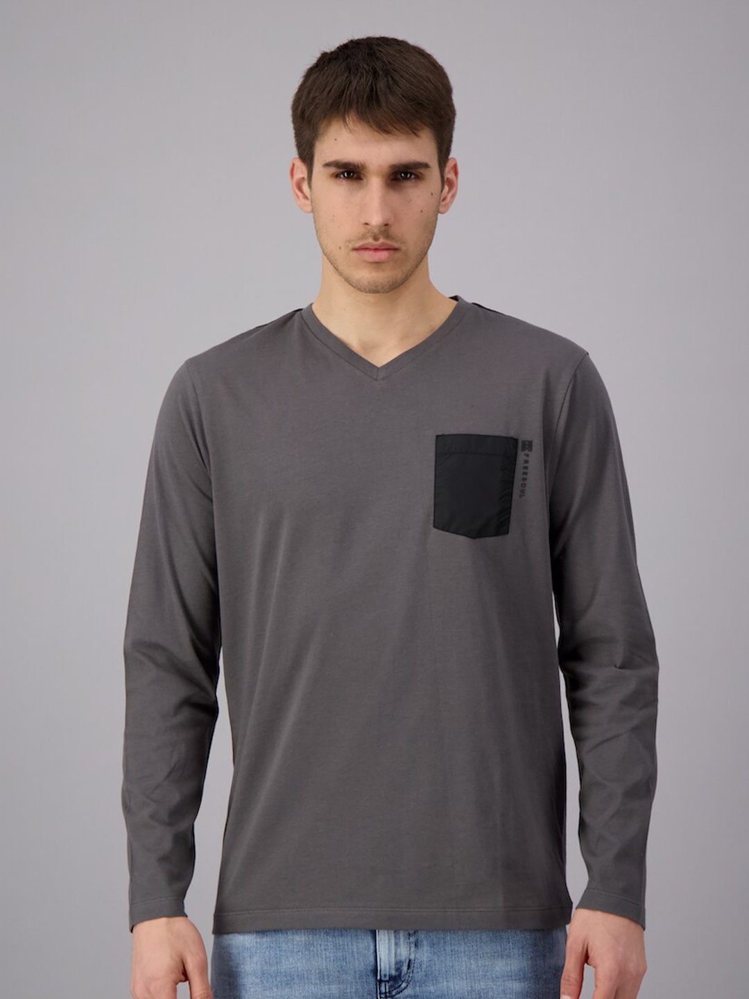 

FREESOUL Men Grey V-Neck T-shirt