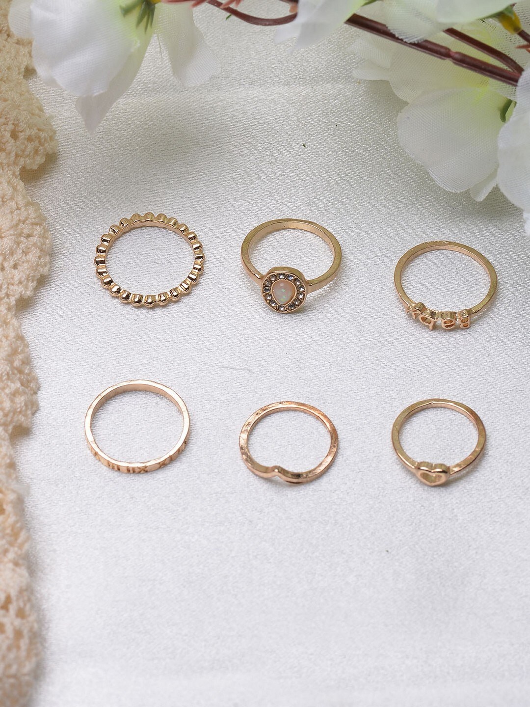 

POPLINS Women Gold-Plated Set Of 6 Finger Rings
