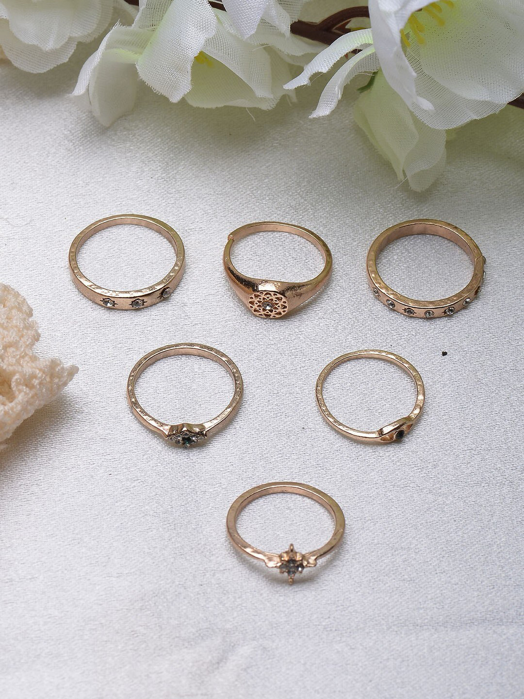 

POPLINS Women Set of 6 Gold-Plated Finger Rings