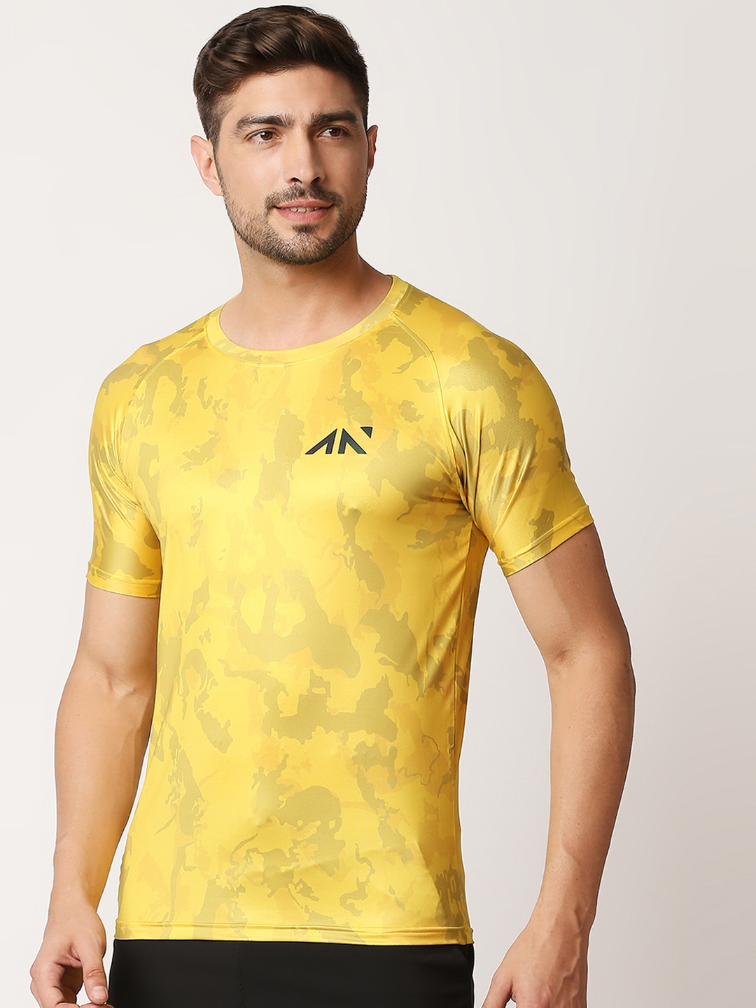 

AESTHETIC NATION Men Yellow Printed Dri-FIT T-shirt