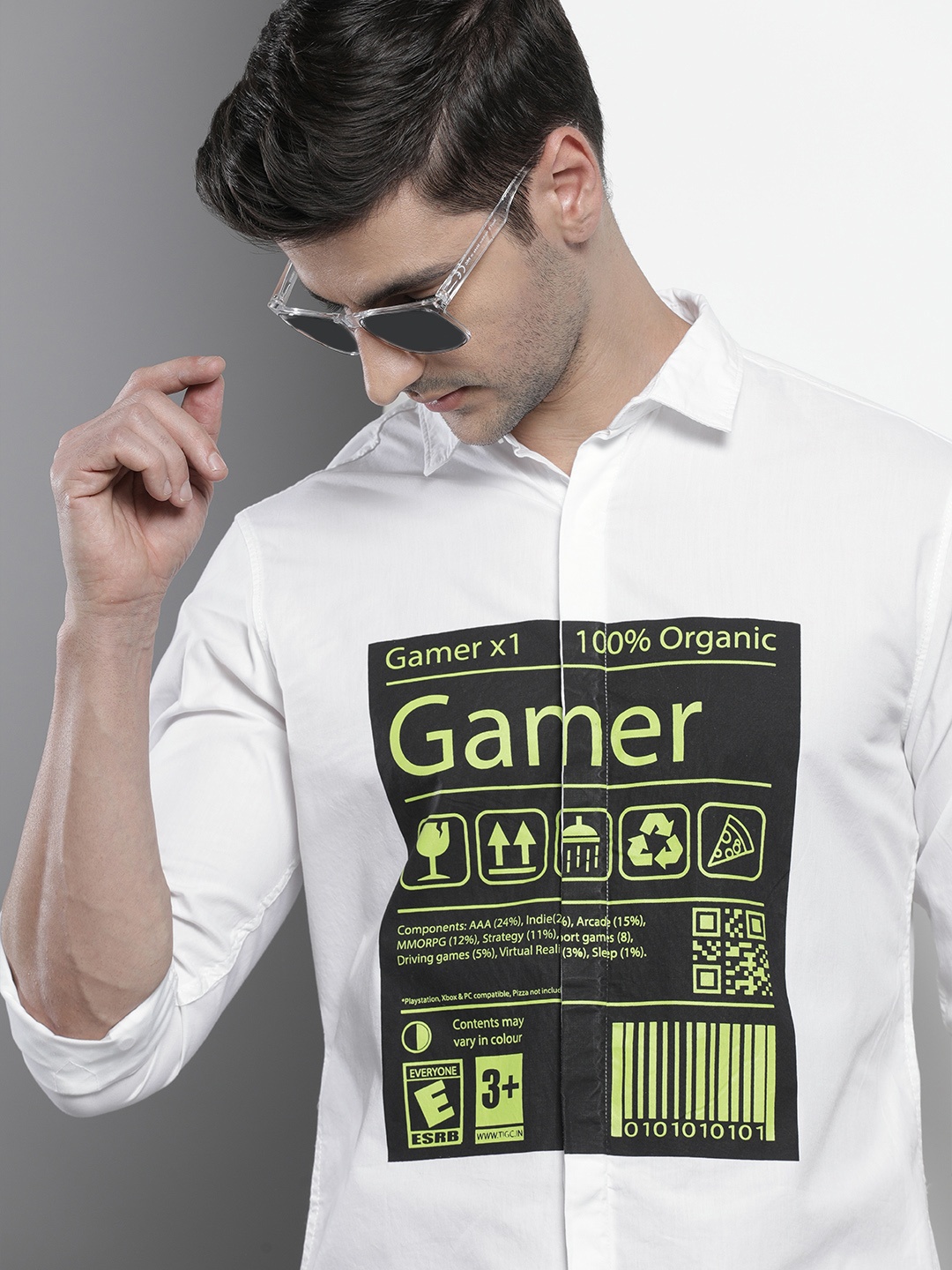 

The Indian Garage Co Men White Comfort Graphic Printed Casual Shirt