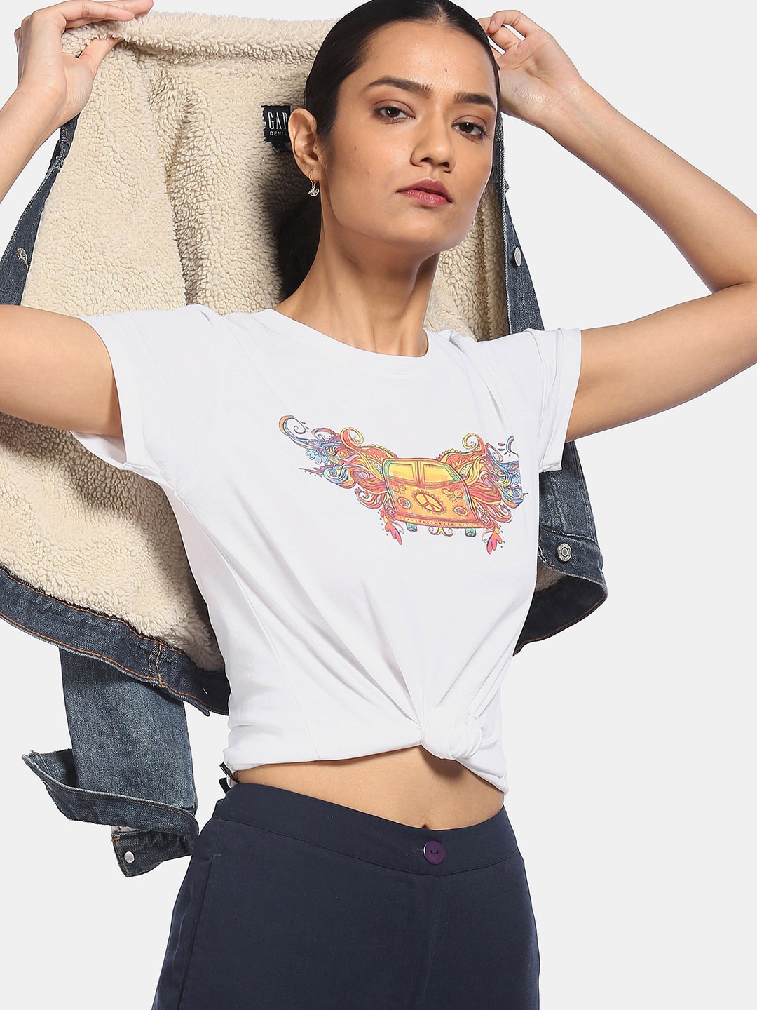 

Sugr Women White & Yellow Printed T-shirt