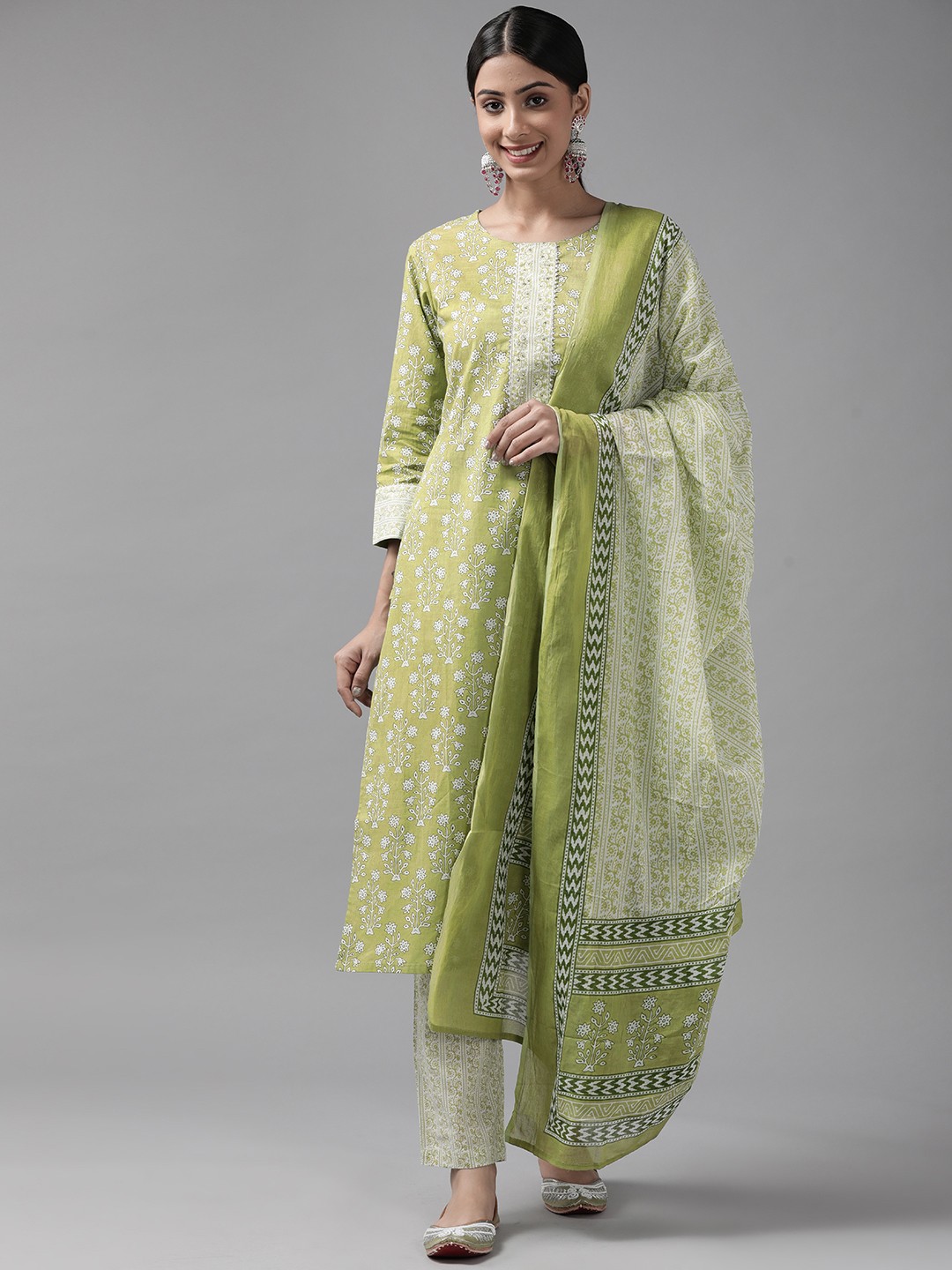 

Yufta Women Green Floral Printed Pure Cotton Kurta with Palazzos & With Dupatta
