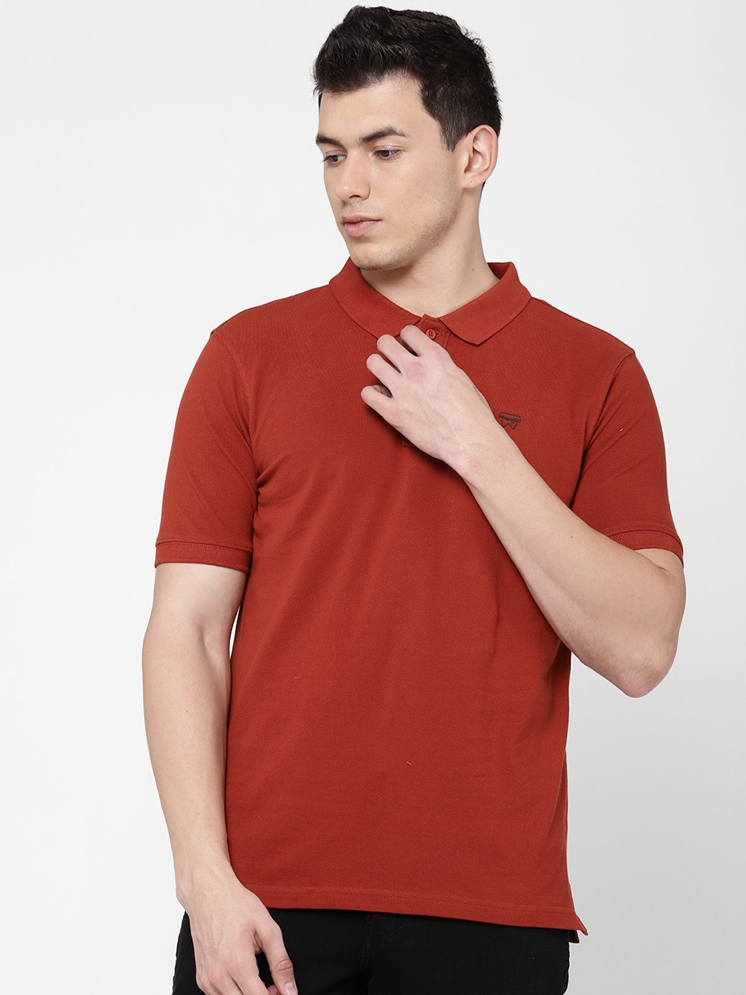 

Wrangler Men Red Polo Collar T-shirt