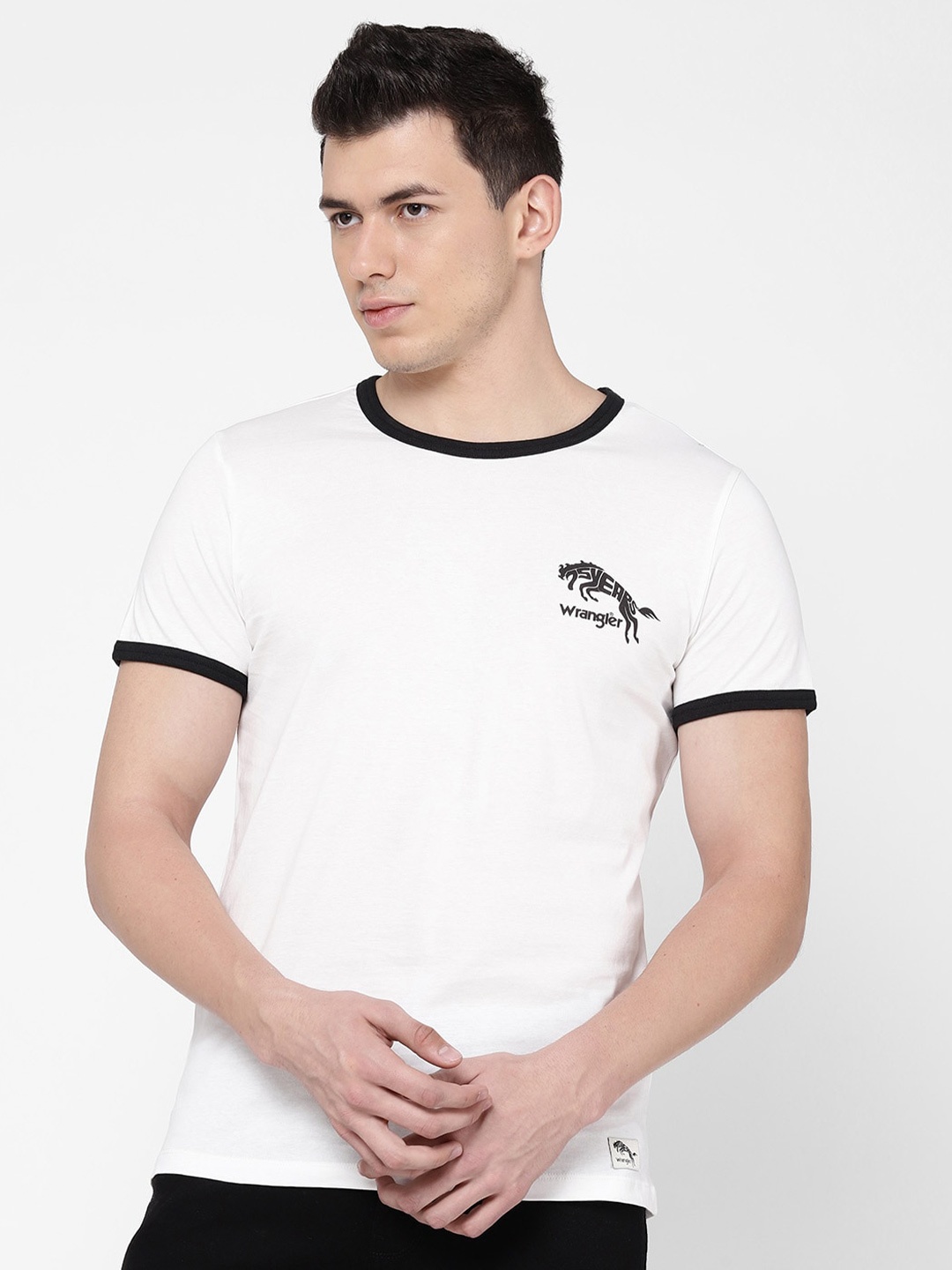 

Wrangler Men White & Black T-shirt
