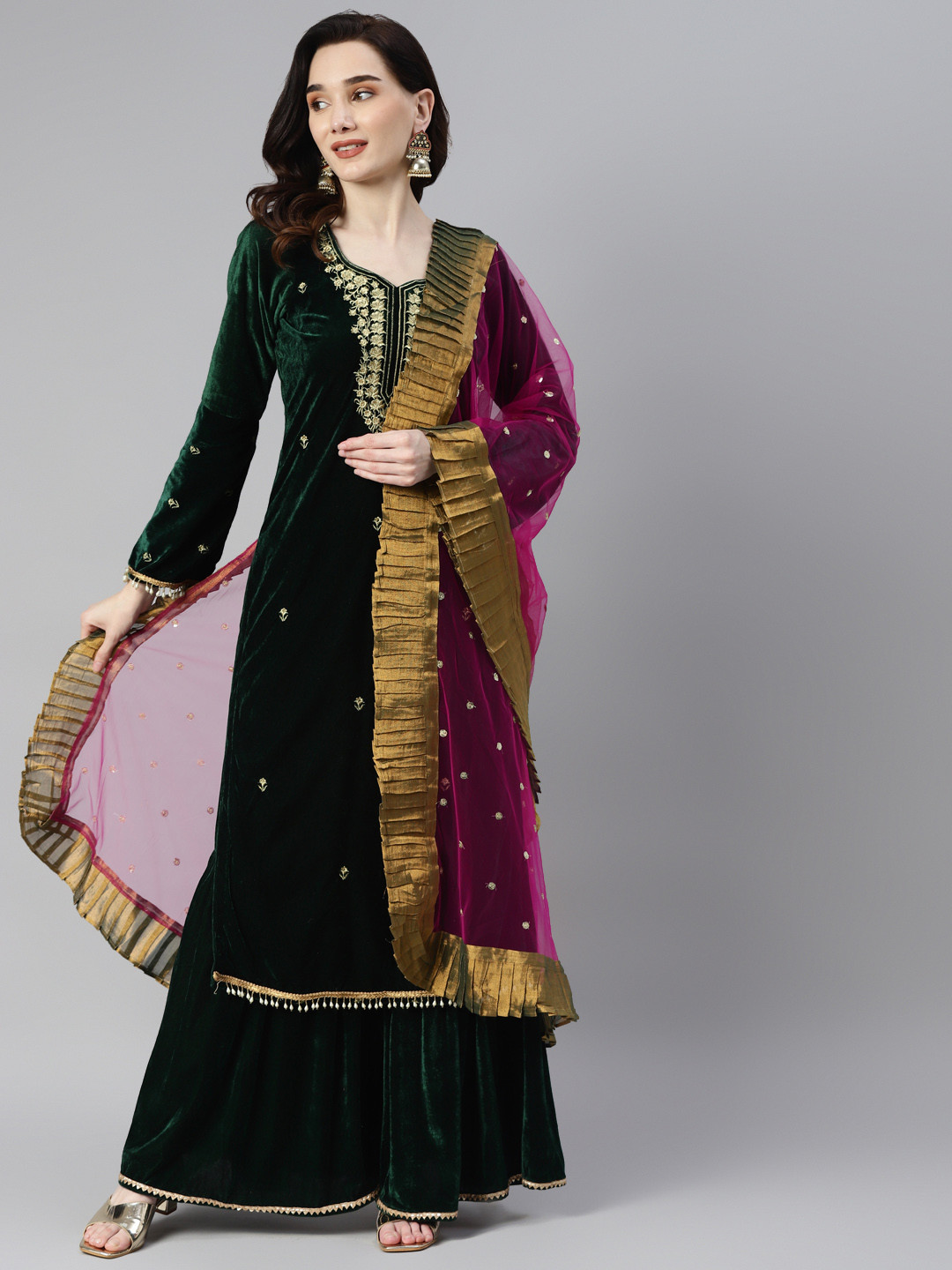 

SHADES Women Green Ethnic Motifs Embroidered Thread Work Velvet Kurta with Sharara & With Dupatta