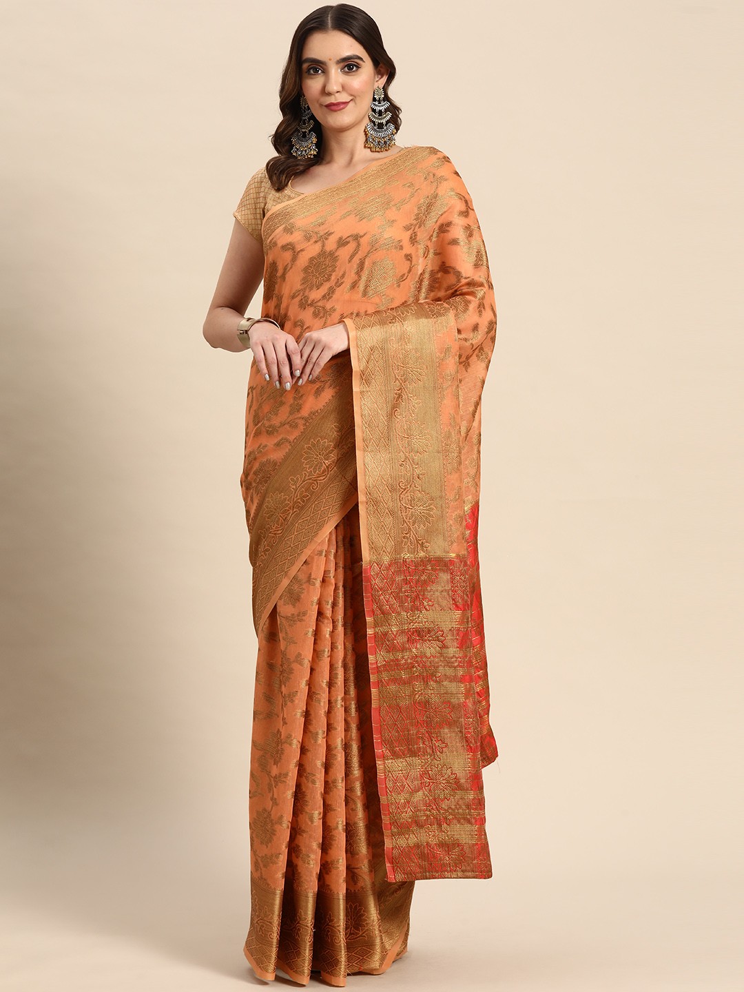 

Silk Land Peach-Coloured & Gold-Toned Floral Zari Fusion Banarasi Saree