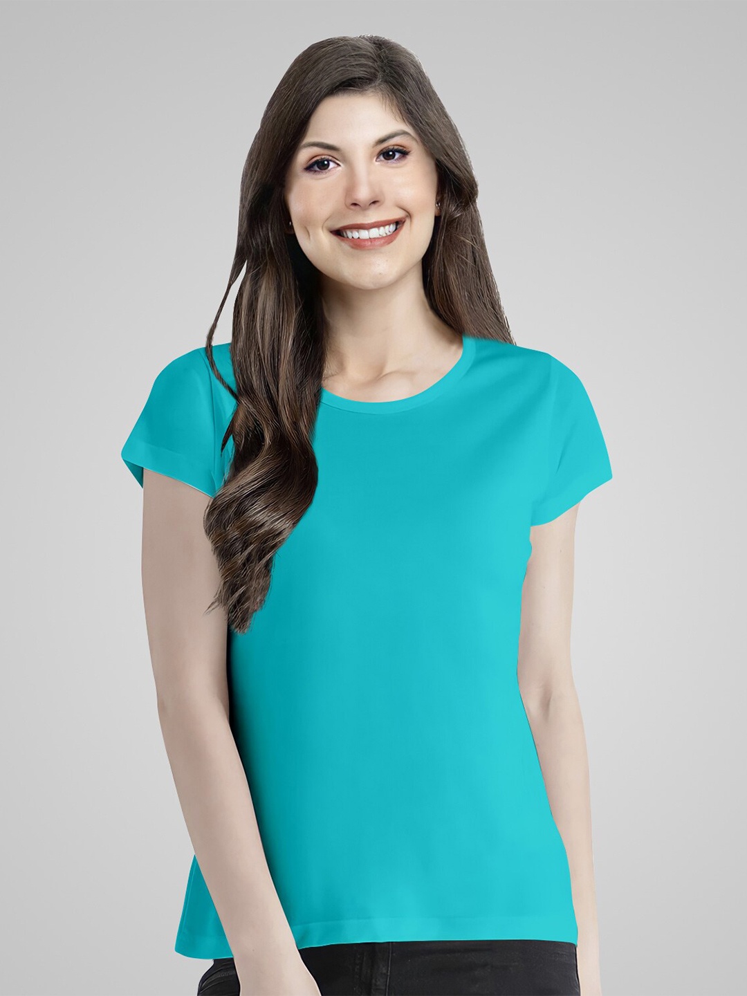 

Pootlu Women Blue Solid Cotton T-shirt