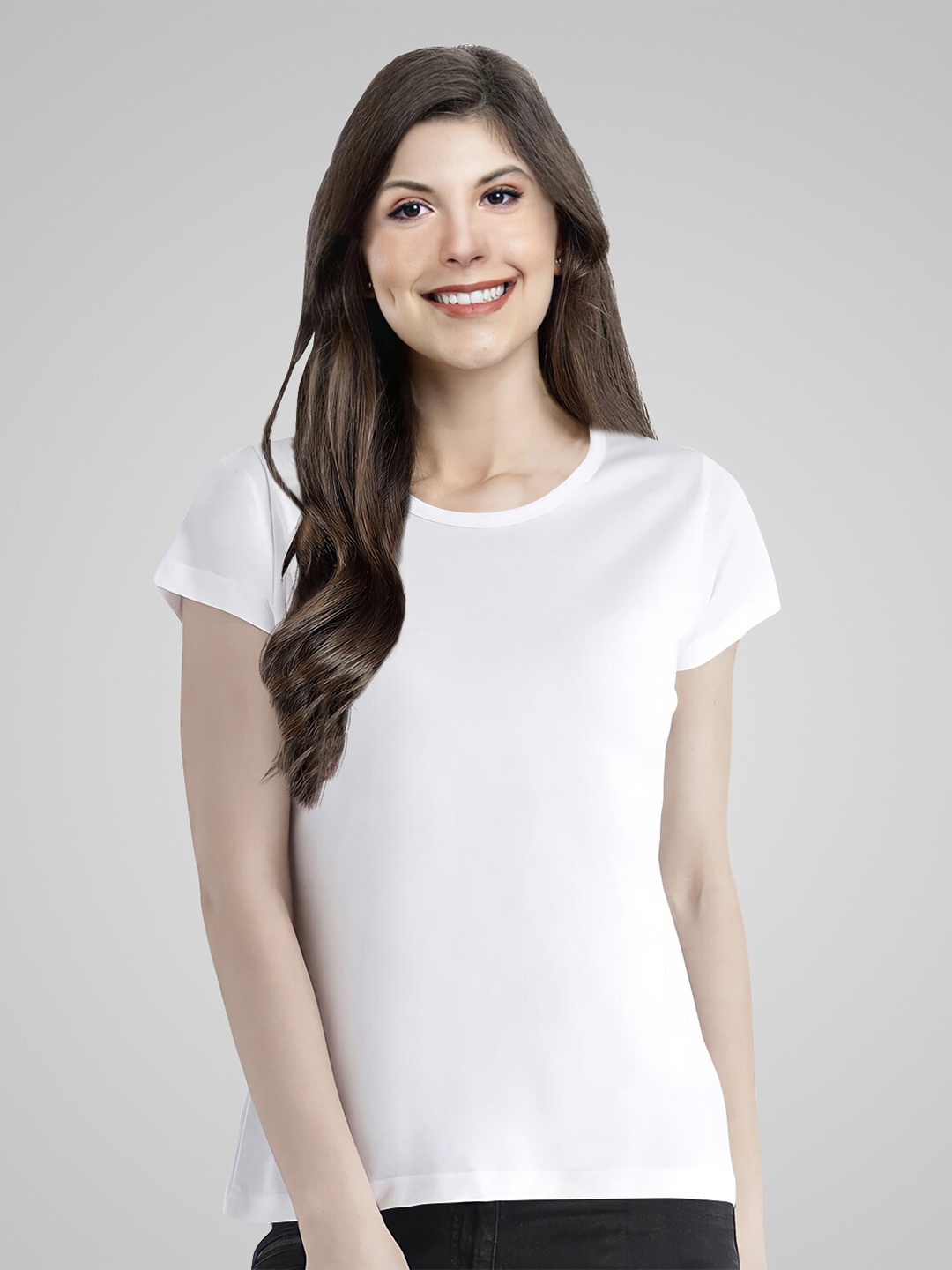 

Pootlu Women White Solid Pure Cotton T-shirt