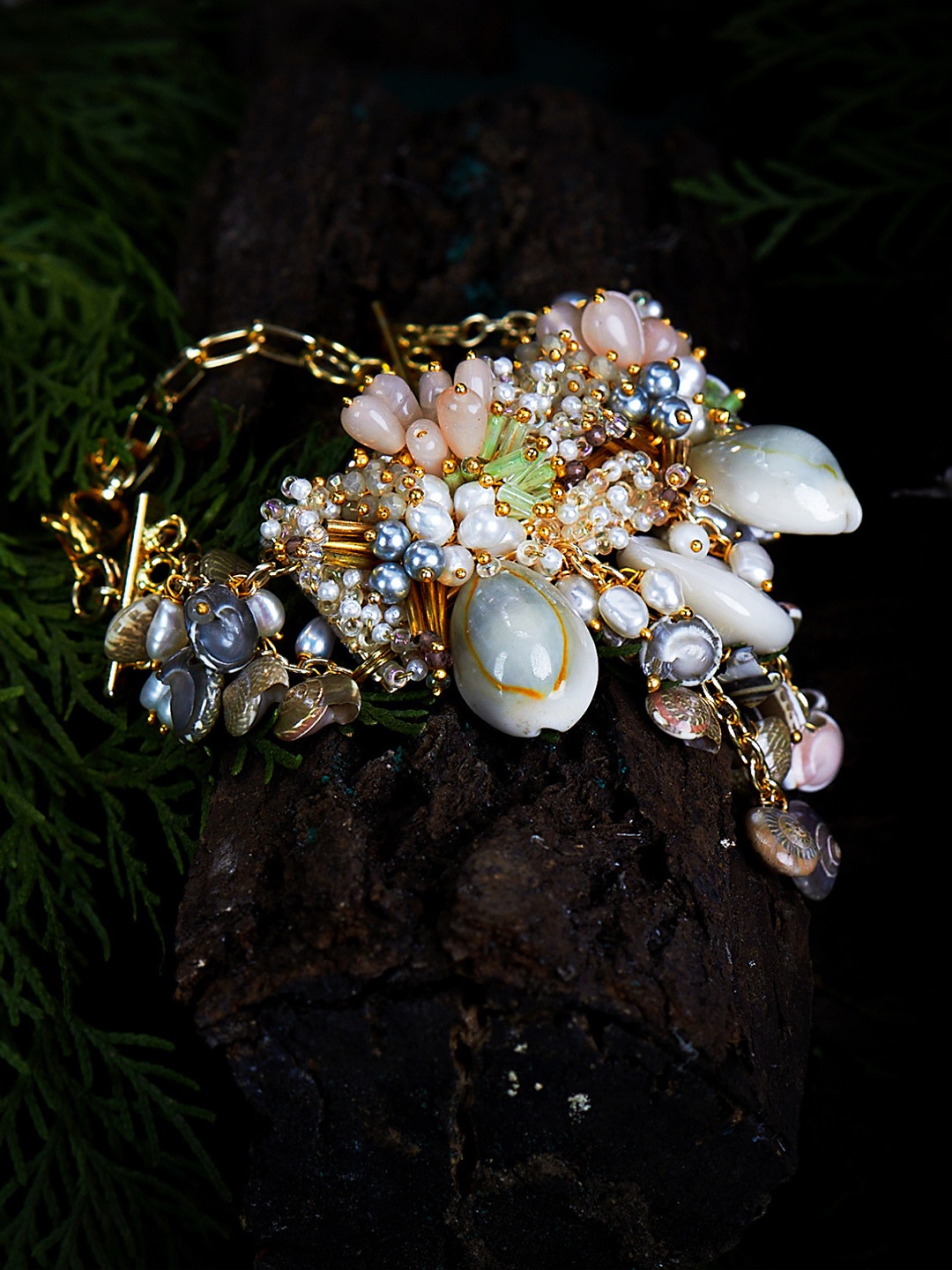 

D'oro Women Gold-Toned & White Handcrafted Bracelet