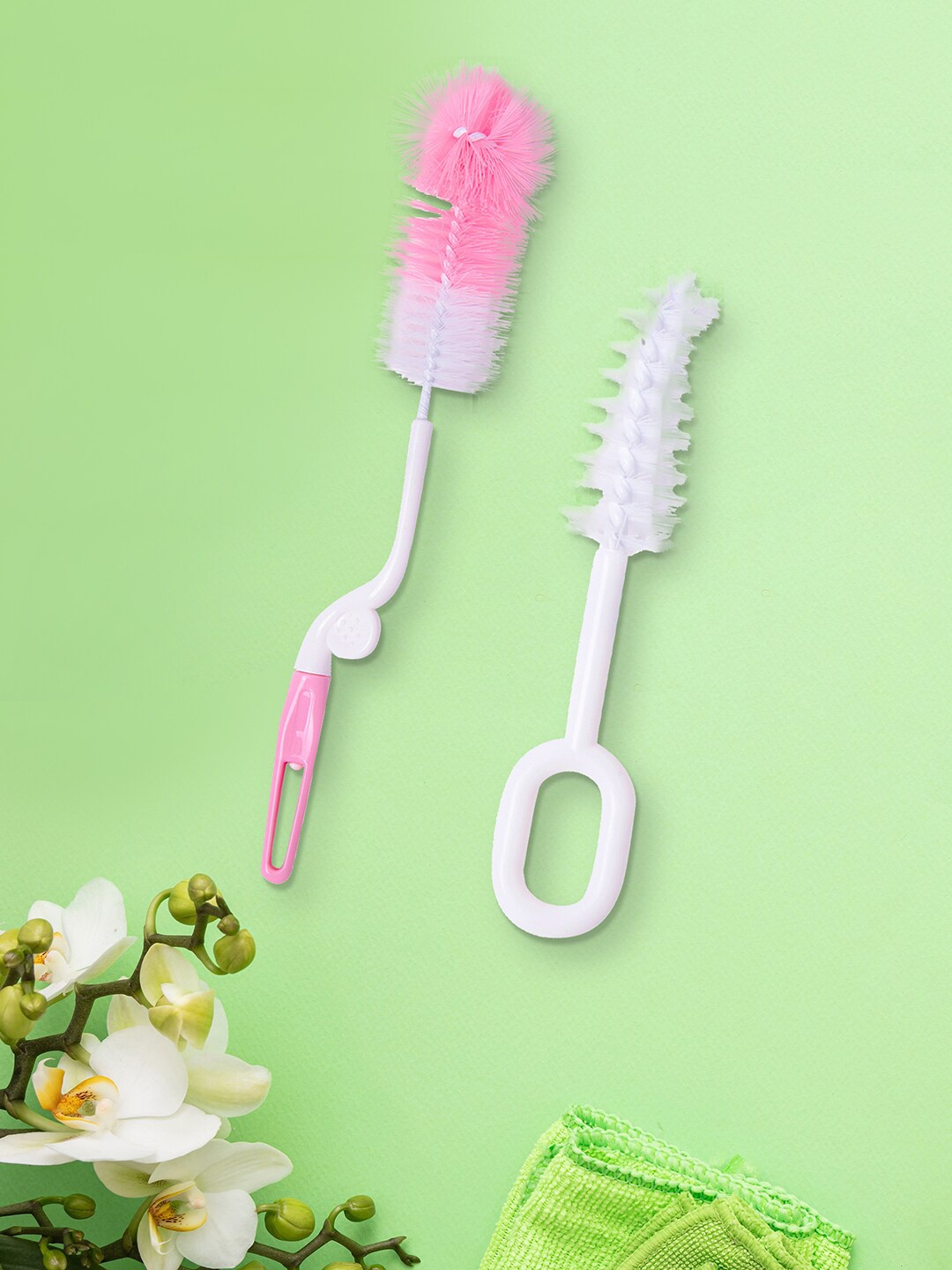 

Baby Moo 2 Pieces White Bottle And Nipple Cleaning Brush Set