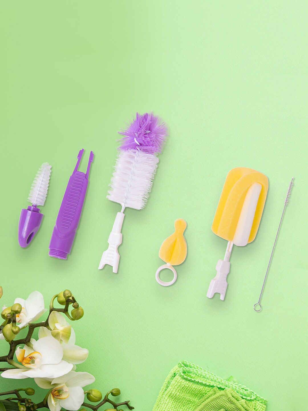 

Baby Moo Set of 5 Bottle & Nipple Cleaning Brushes, Purple