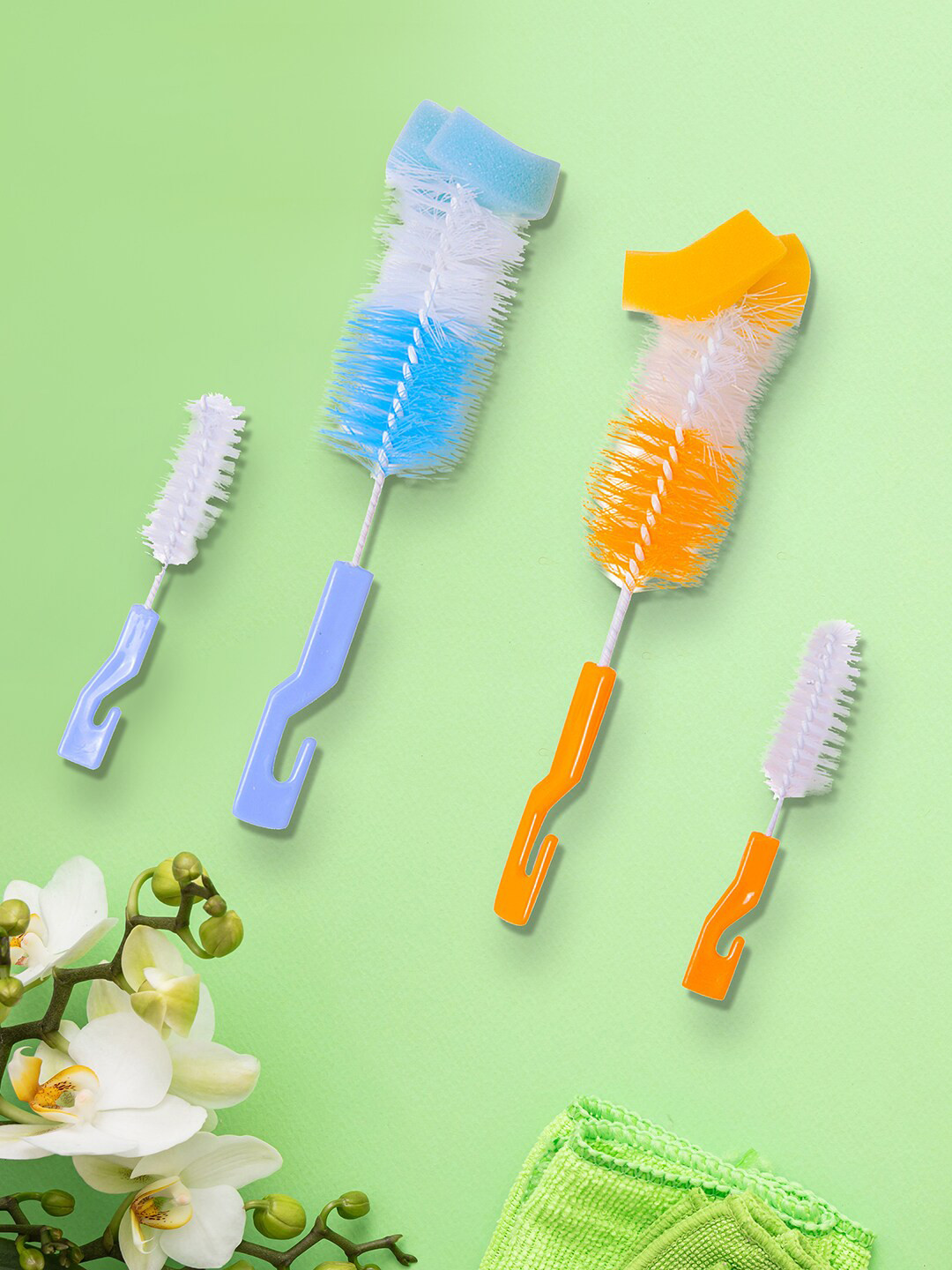 

Baby Moo Set of 4 Blue & Mustard Yellow Twist And Turn Bottle Cleaning Brush
