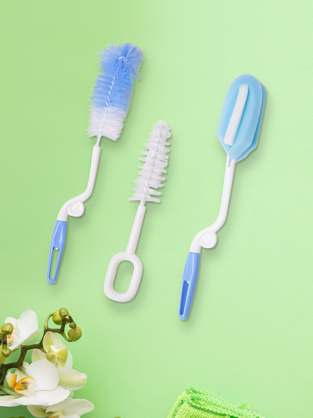 

Baby Moo Blue Set of 3 Bottle And Nipple Cleaning Brushes
