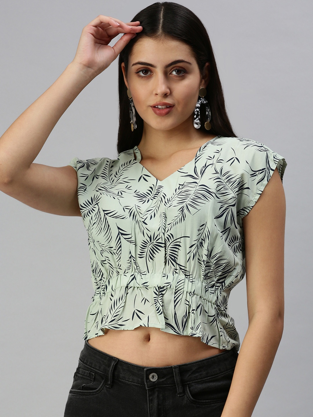 

SHOWOFF Women Green Tropical Print Sweetheart Neck Crepe Cinched Waist Crop Top