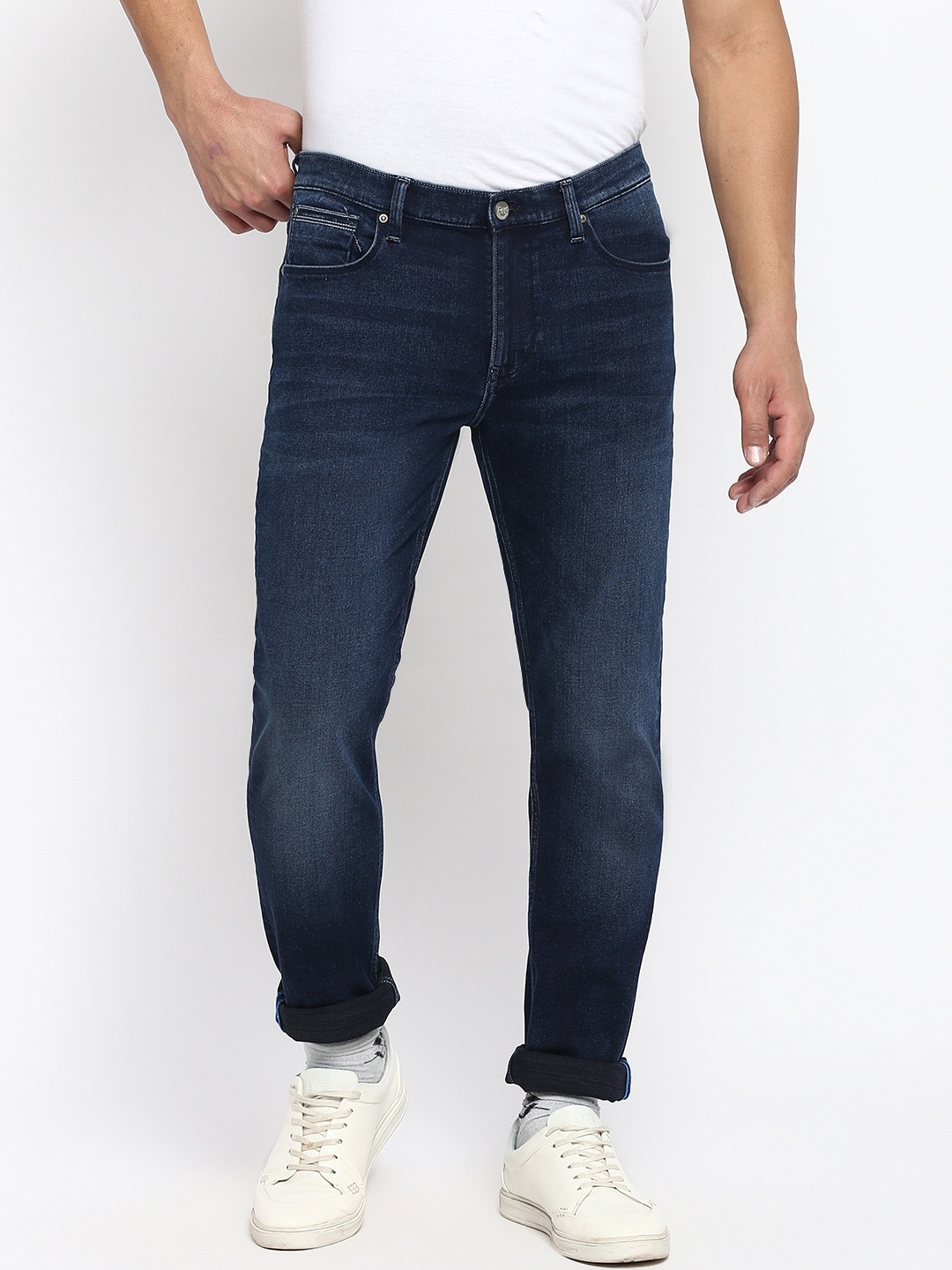 

Lee Men Blue Bruce Skinny Fit Low-Rise Light Fade Stretchable Jeans