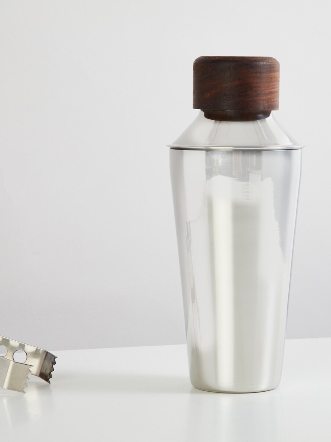 

Home Centre Silver-Toned Solid Stainless Steel Cocktail Shaker