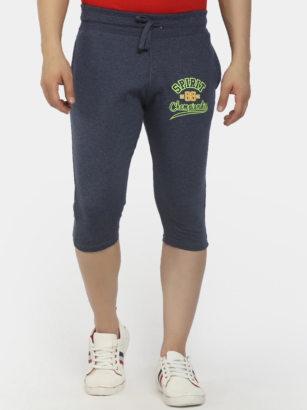 

V-Mart Men Blue Solid Mid Rise Regular Fit Outdoor Shorts