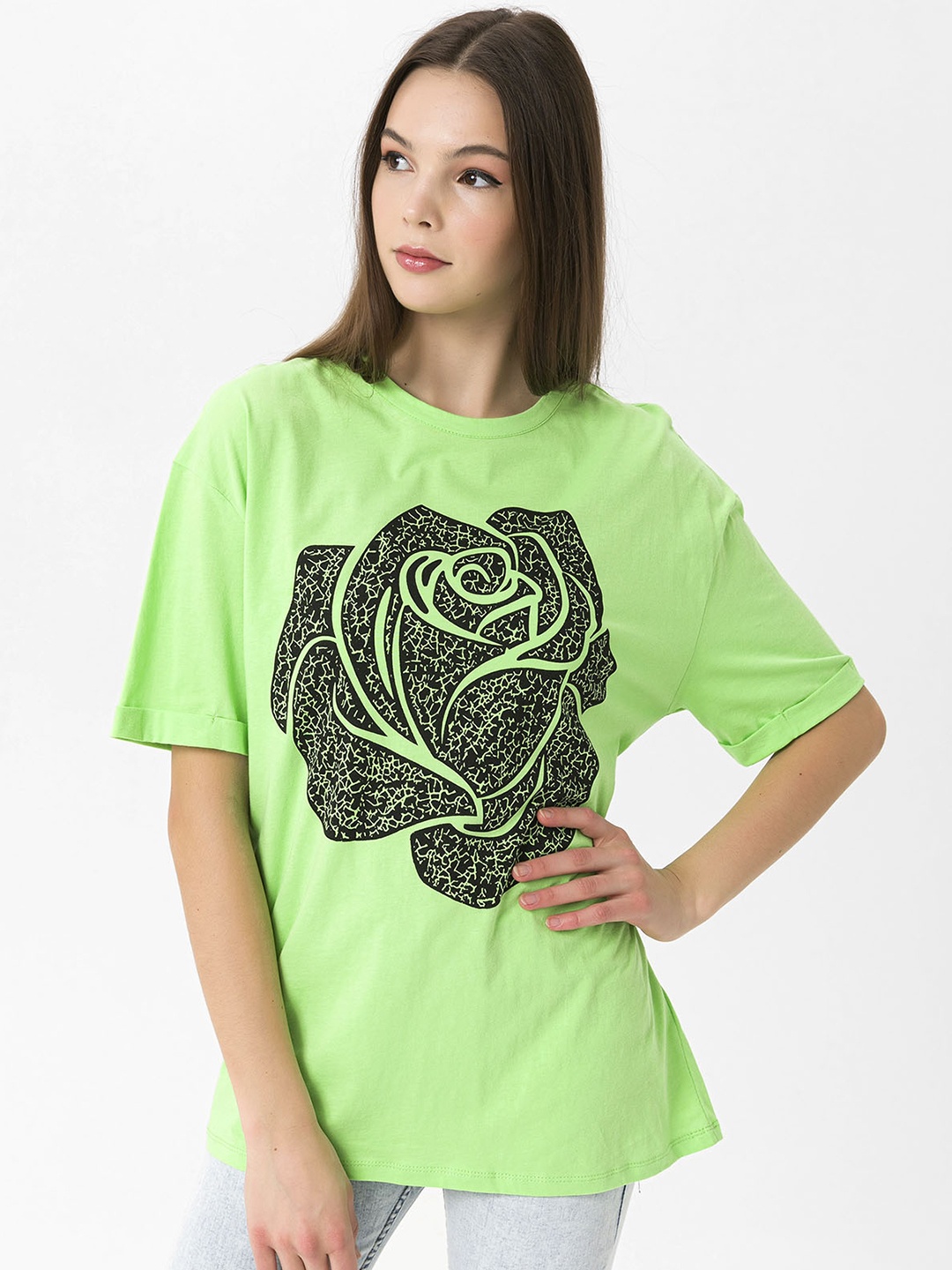 

Miss Poem Women Green & Black Graphic Printed Drop-Shoulder Sleeves Pure Cotton T-shirt