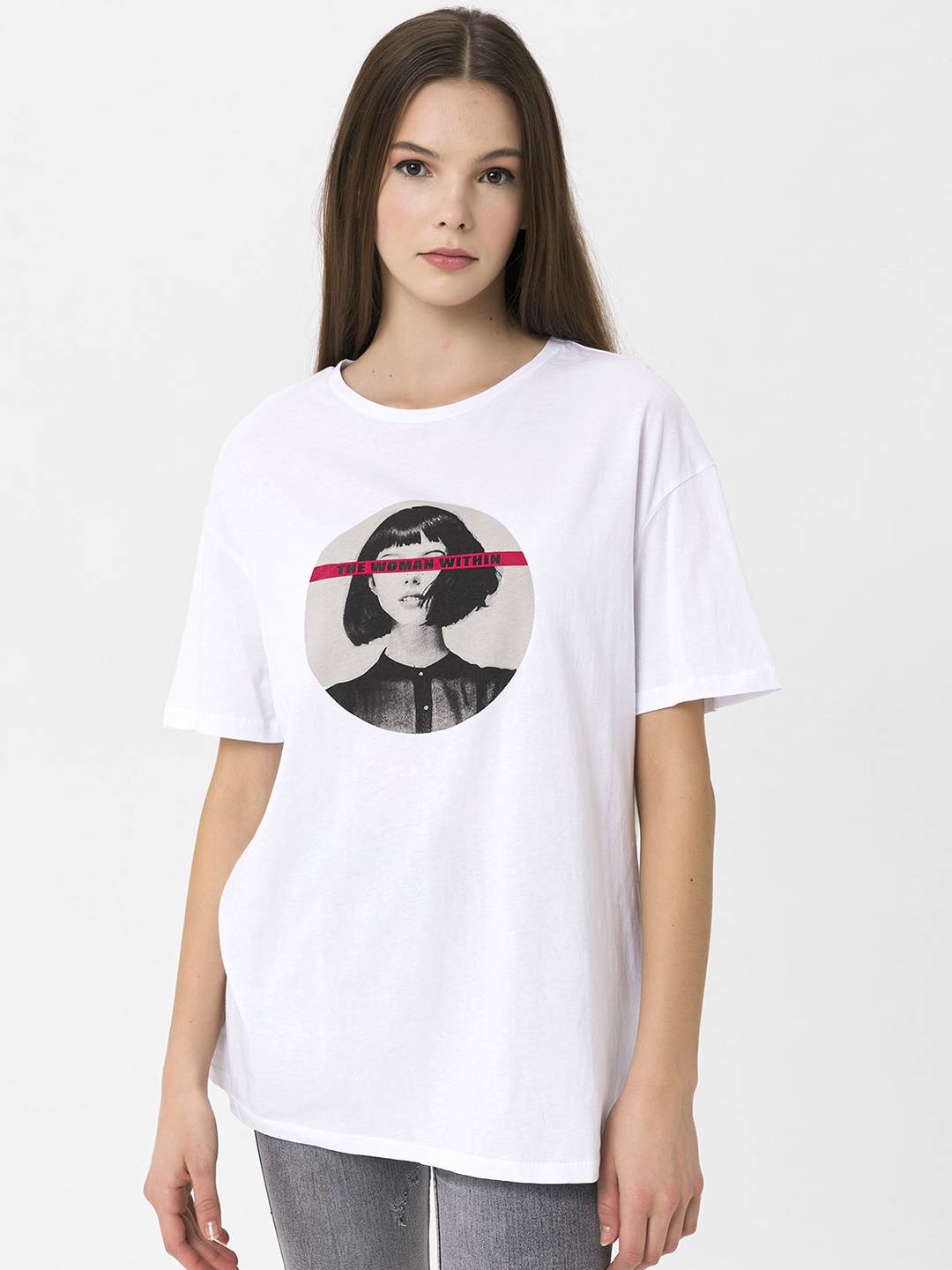 

Miss Poem Women White & Black Graphic Printed Drop-Shoulder Sleeves Pure Cotton T-shirt