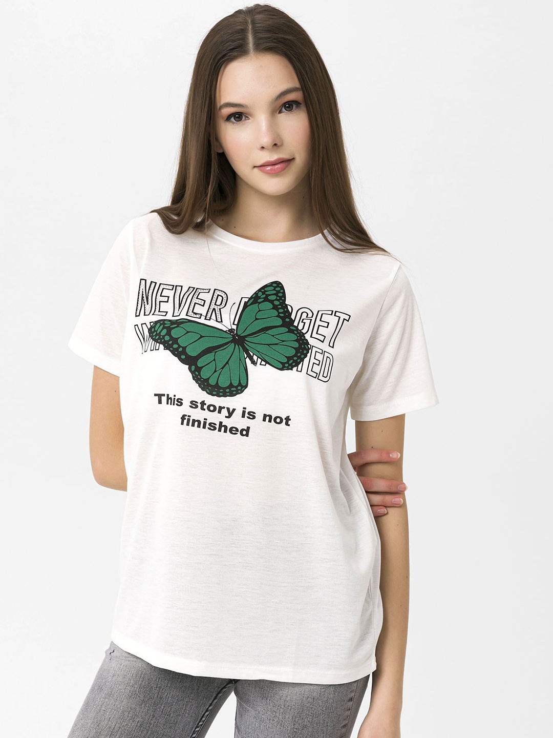 

Miss Poem Women White & Black Printed T-shirt