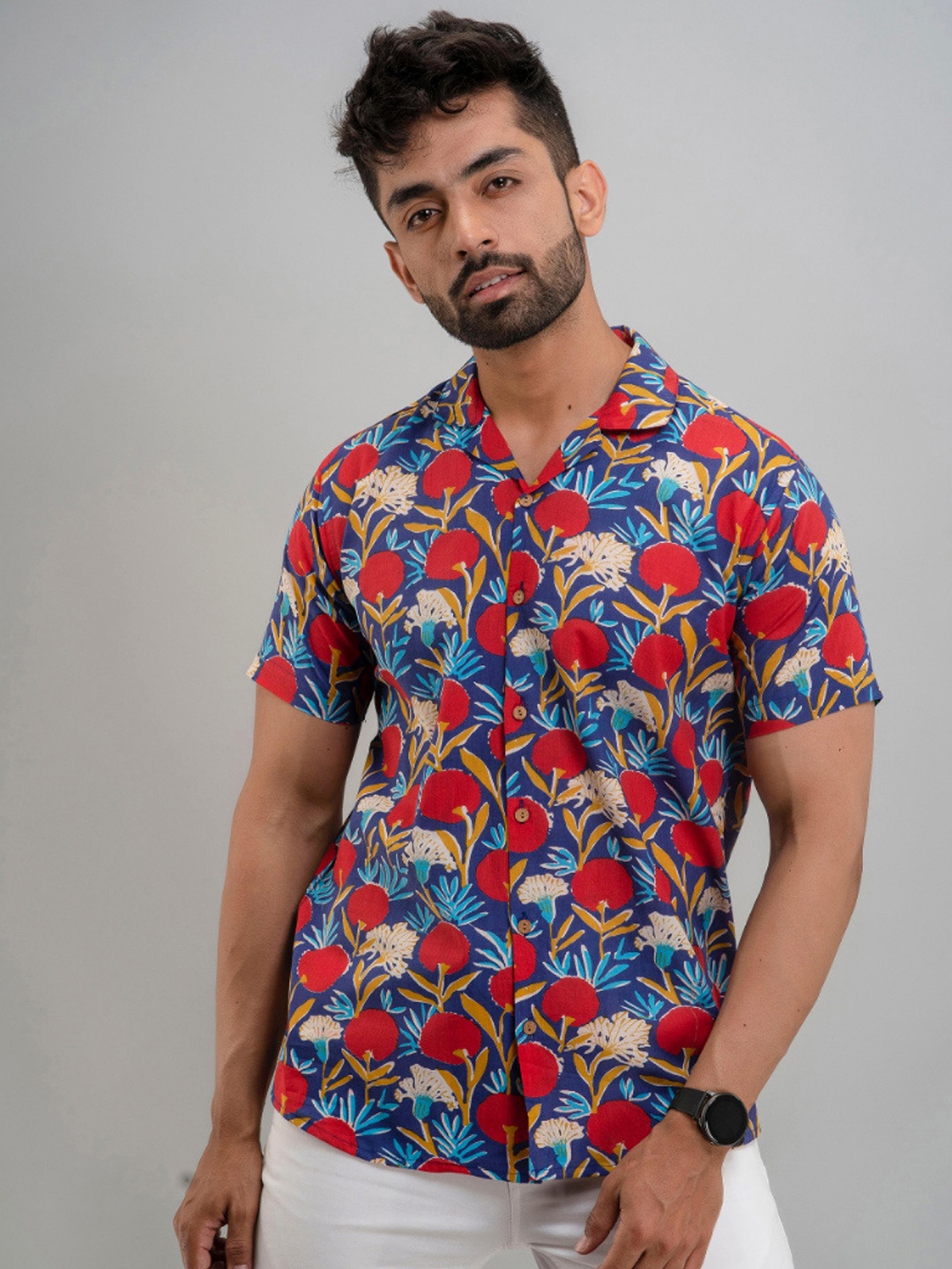 

Firangi Yarn Blue Classic Floral Printed Cotton Casual Shirt