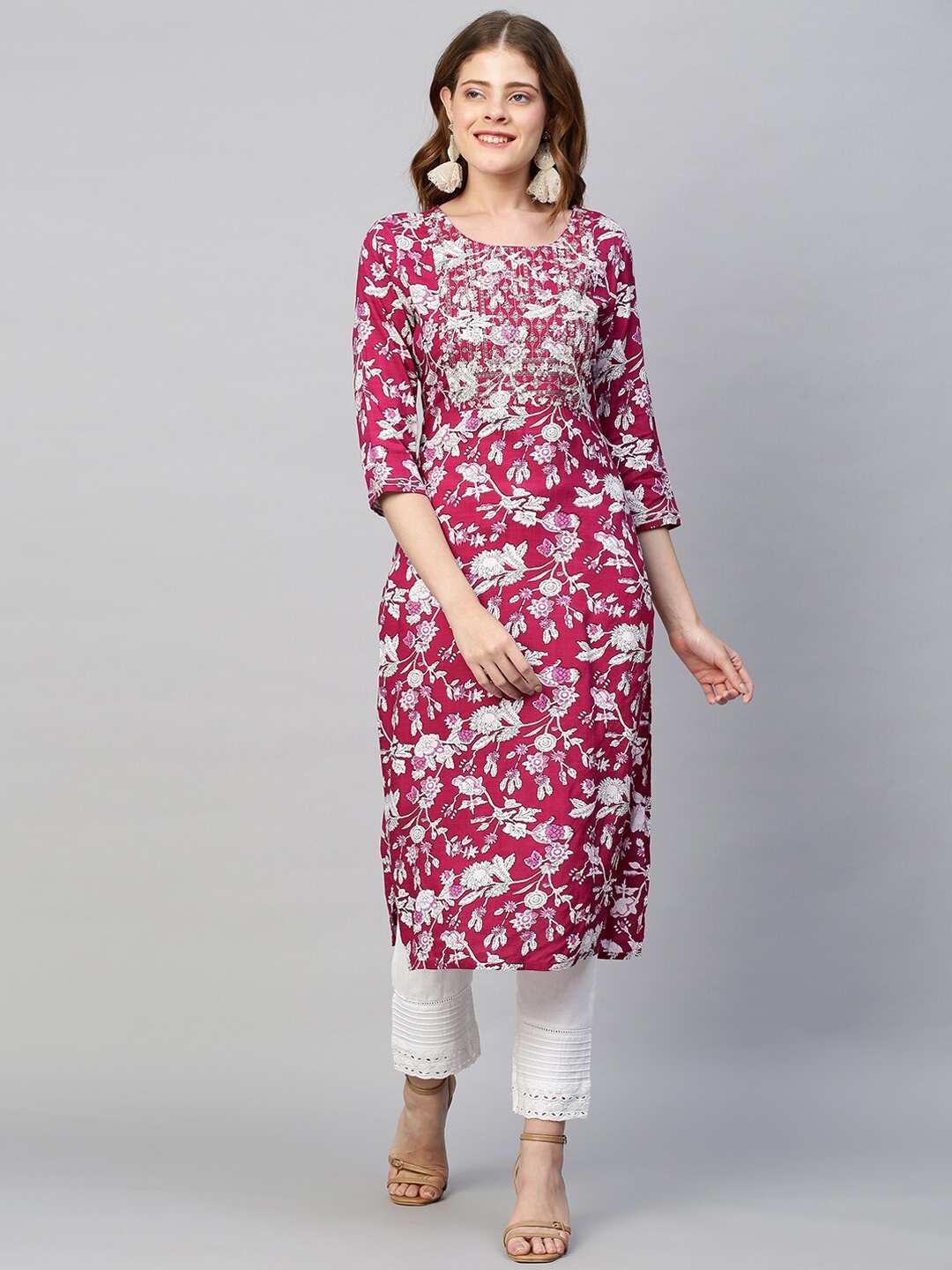 

FASHOR Women Magenta Floral Printed Keyhole Neck Cotton Kurta