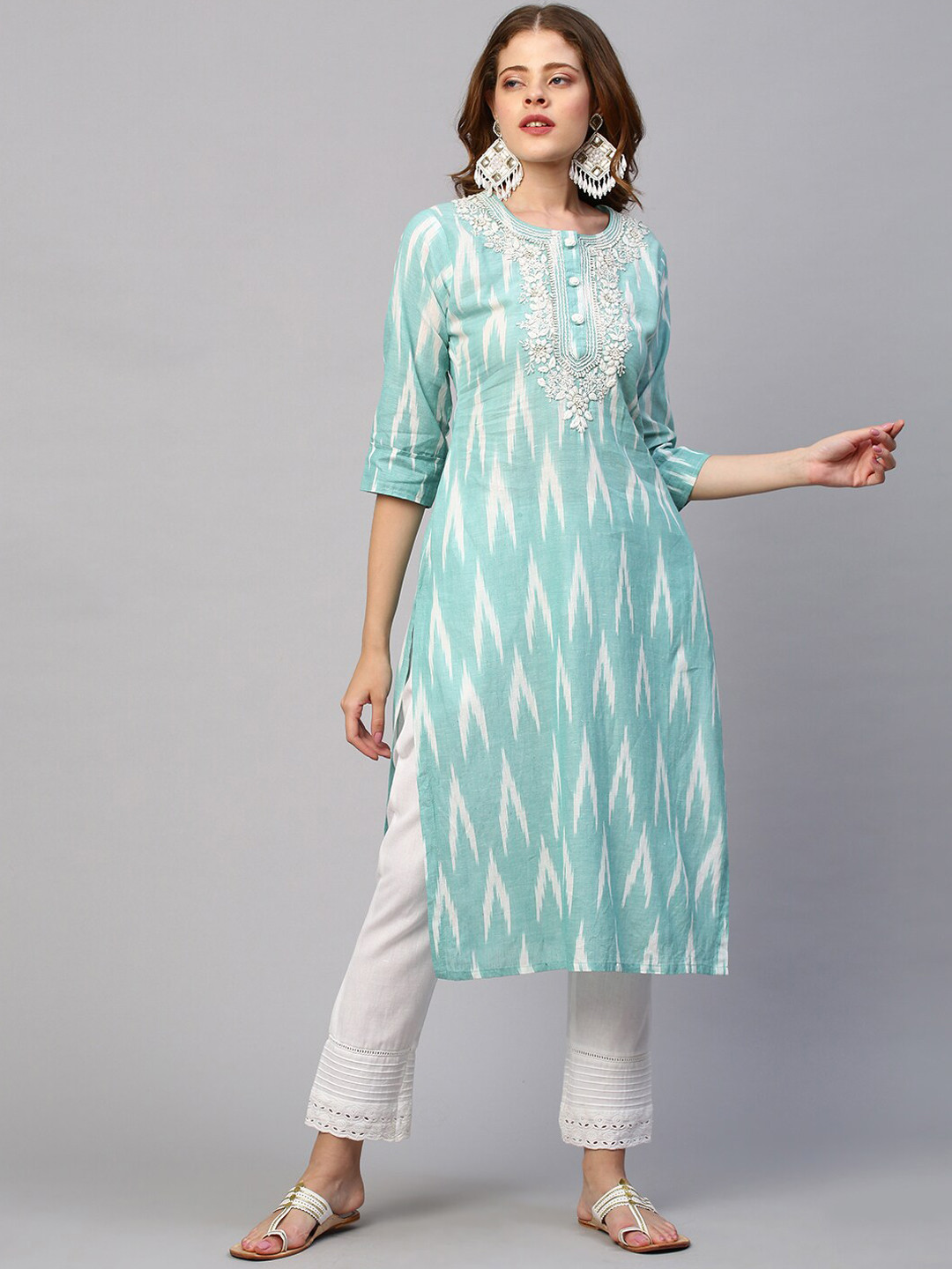 

FASHOR Women Sea Green & White Ikat Thread Work Cotton Kurta