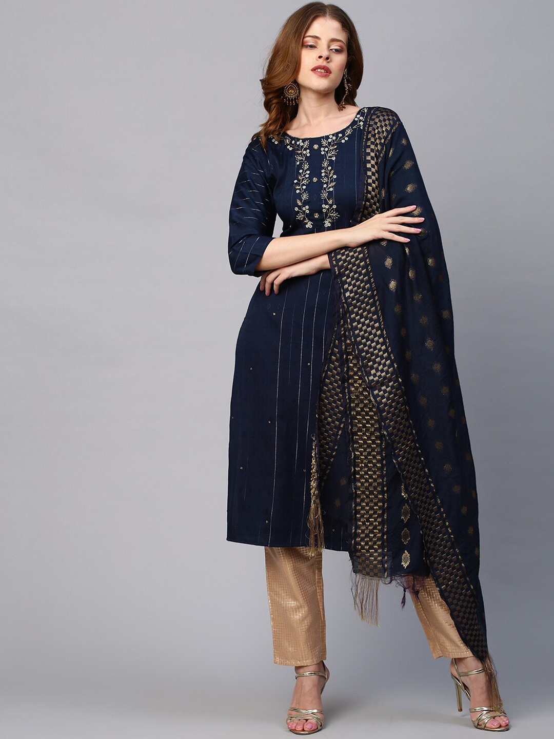 

FASHOR Women Navy Blue & Gold-Toned Striped Thread Work Dobby Kurta