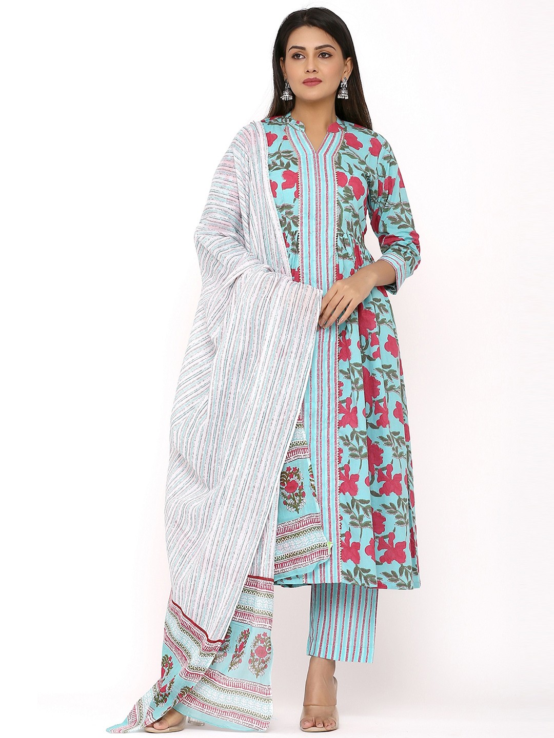 

DURVI Women Blue Floral Printed Pure Cotton Kurta Set