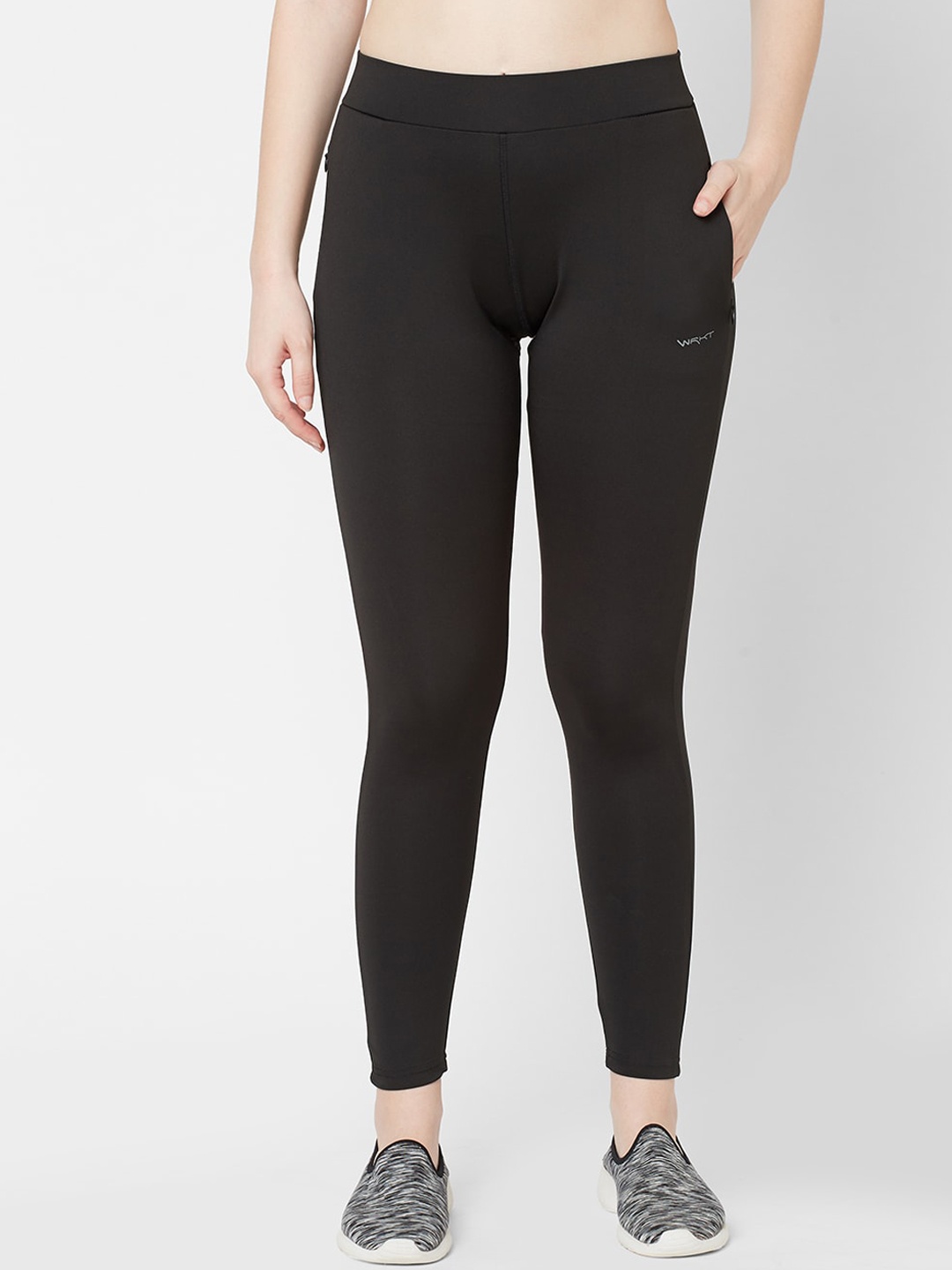 

Sweet Dreams Women Black Solid Tights