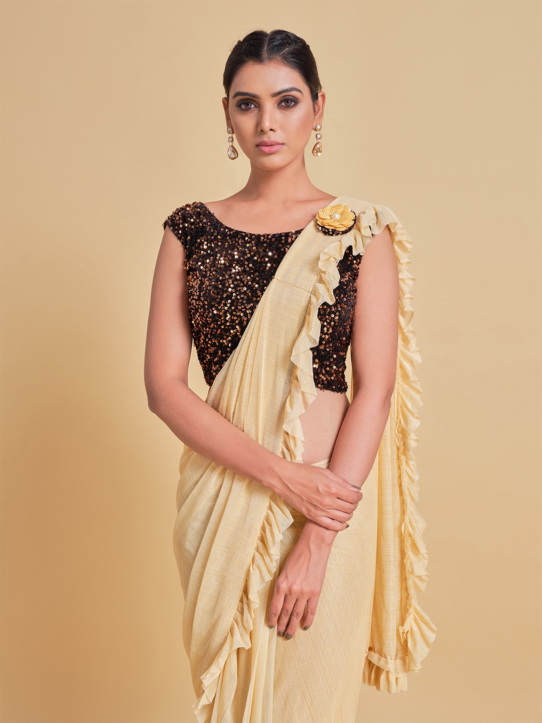 

Sangria Beige & Black Sequinned Satin Saree