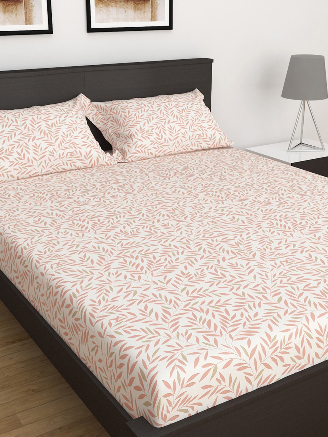 

Home Centre Bouquet White Floral 144 TC Fitted Queen Bedsheet & 2 Pillow Covers