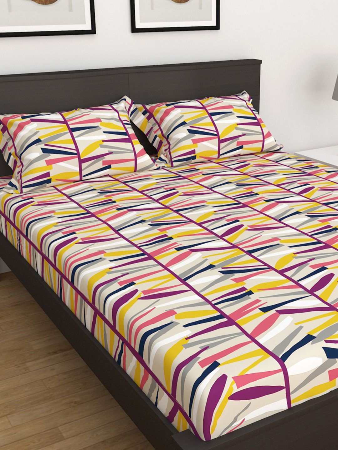 

Home Centre 180 TC Queen Bedsheet with 2 Pillow Covers, Pink