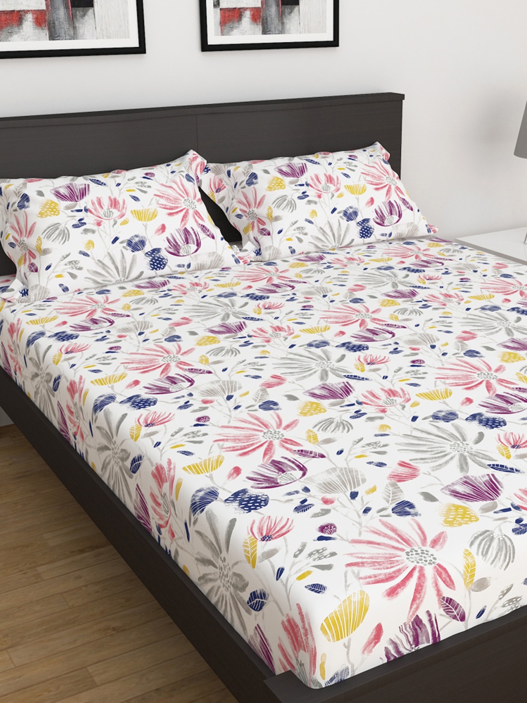 

Home Centre White & Pink Floral 180 TC Queen Bedsheet With 2 Pillow Covers