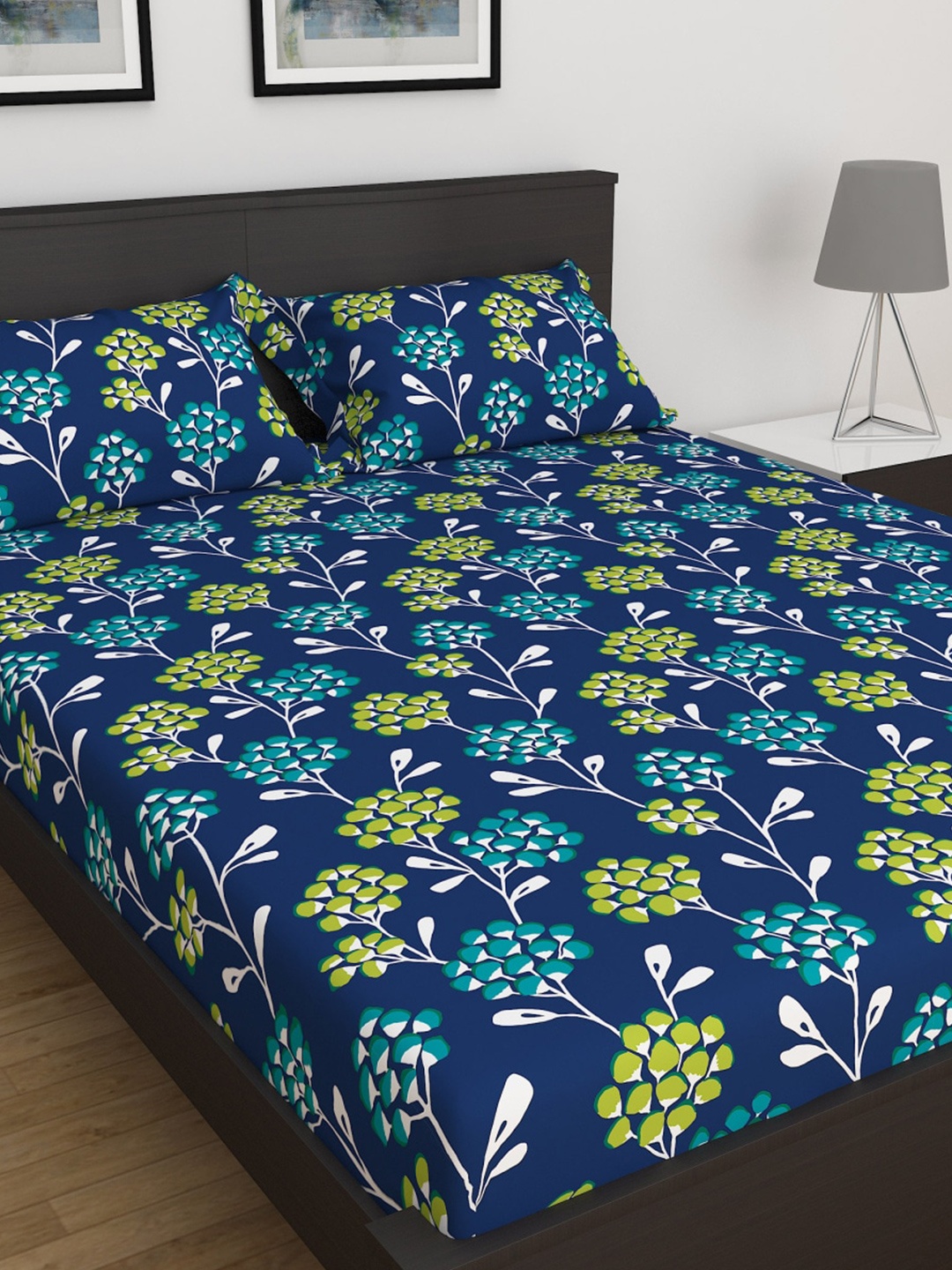 

Home Centre Blue & Green Floral Cotton 180 TC Queen Bedsheet With 2 Pillow Covers