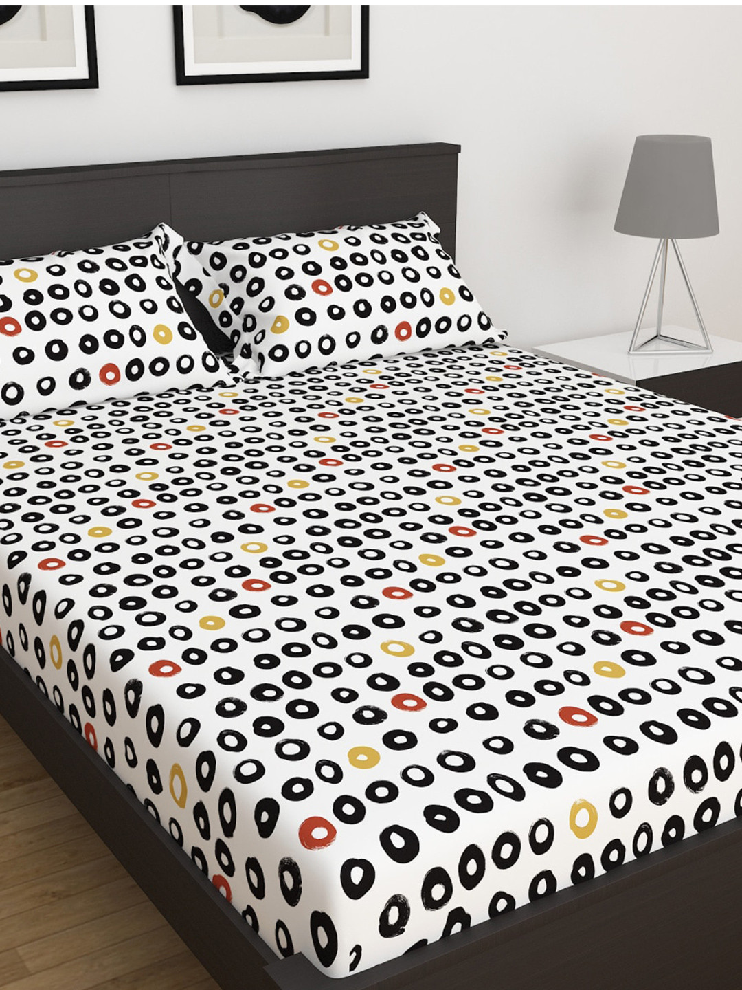 

Home Centre White Medley Modern Retreat 3 Piece Printed Cotton King Fitted Bedsheet Set