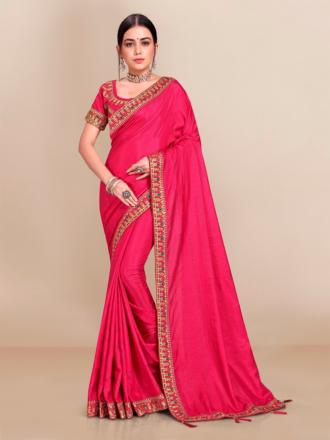 

VAIRAGEE Pink & Gold-Toned Silk Blend Saree