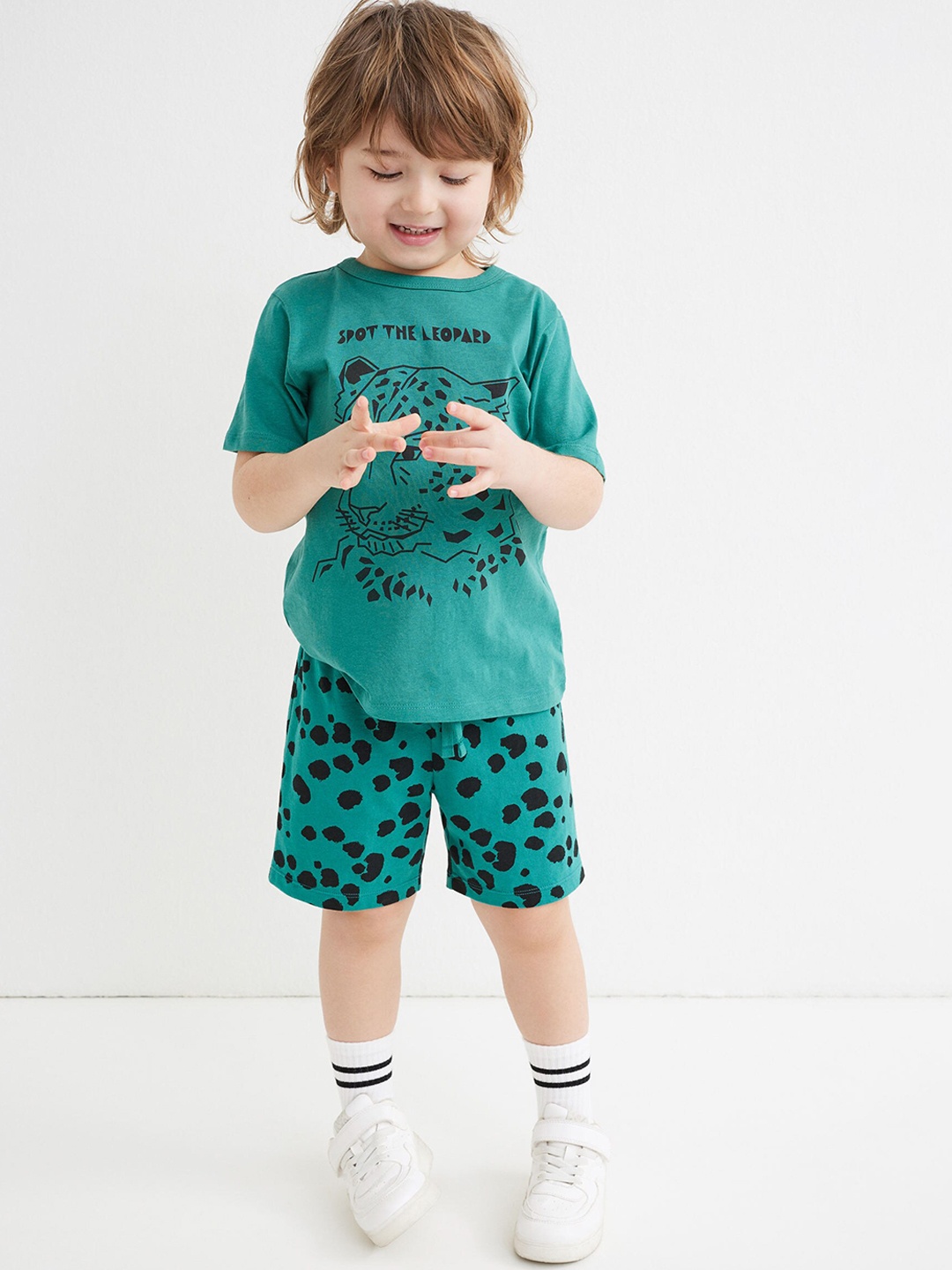

H&M Boys Green Jersey Shorts