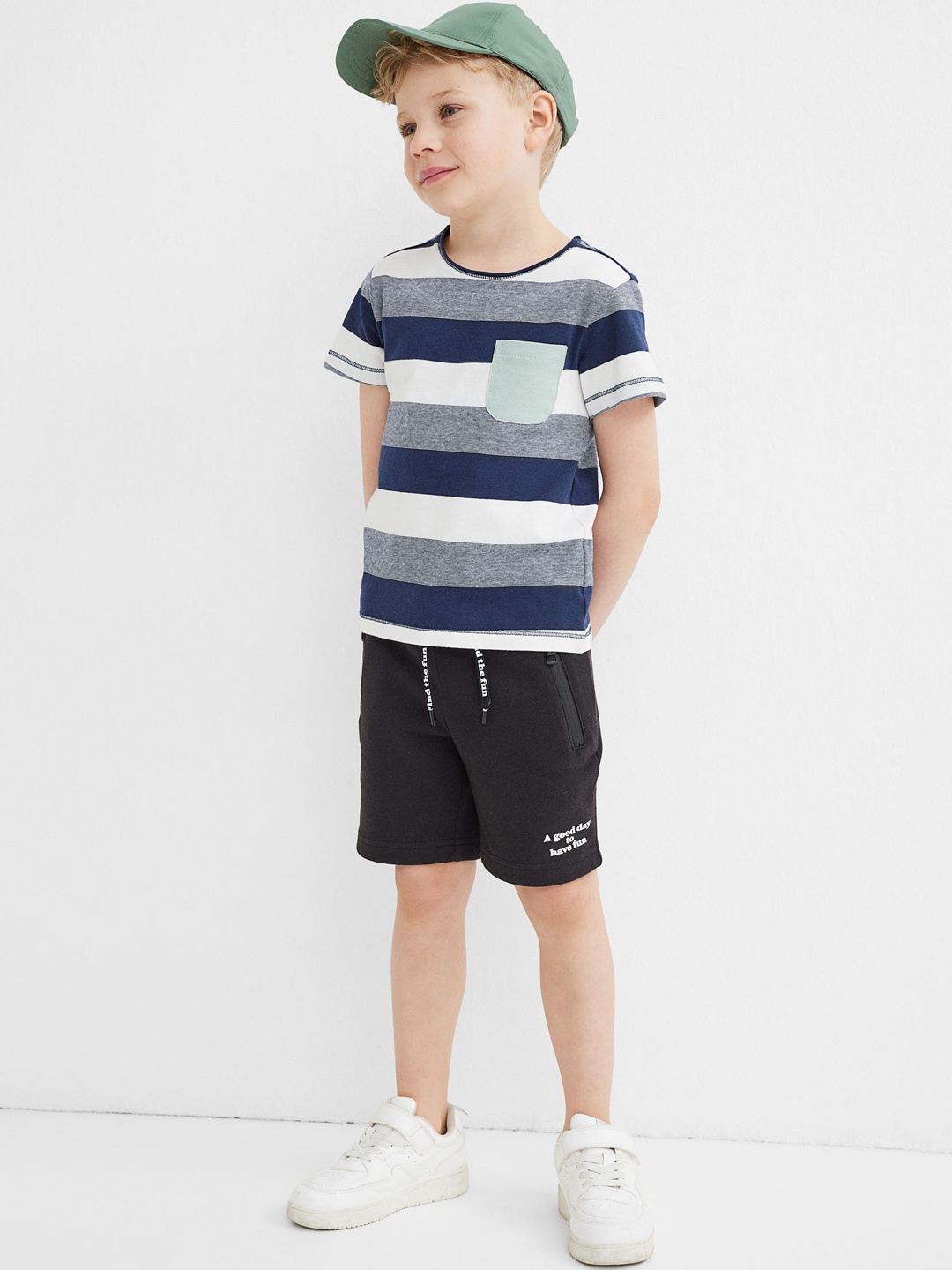 

H&M Charcoal Grey Sweat Shorts