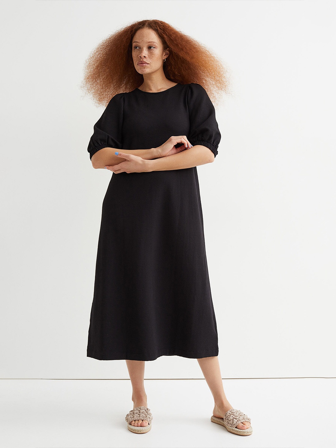 

H&M Women Black Waffled Jersey Dress
