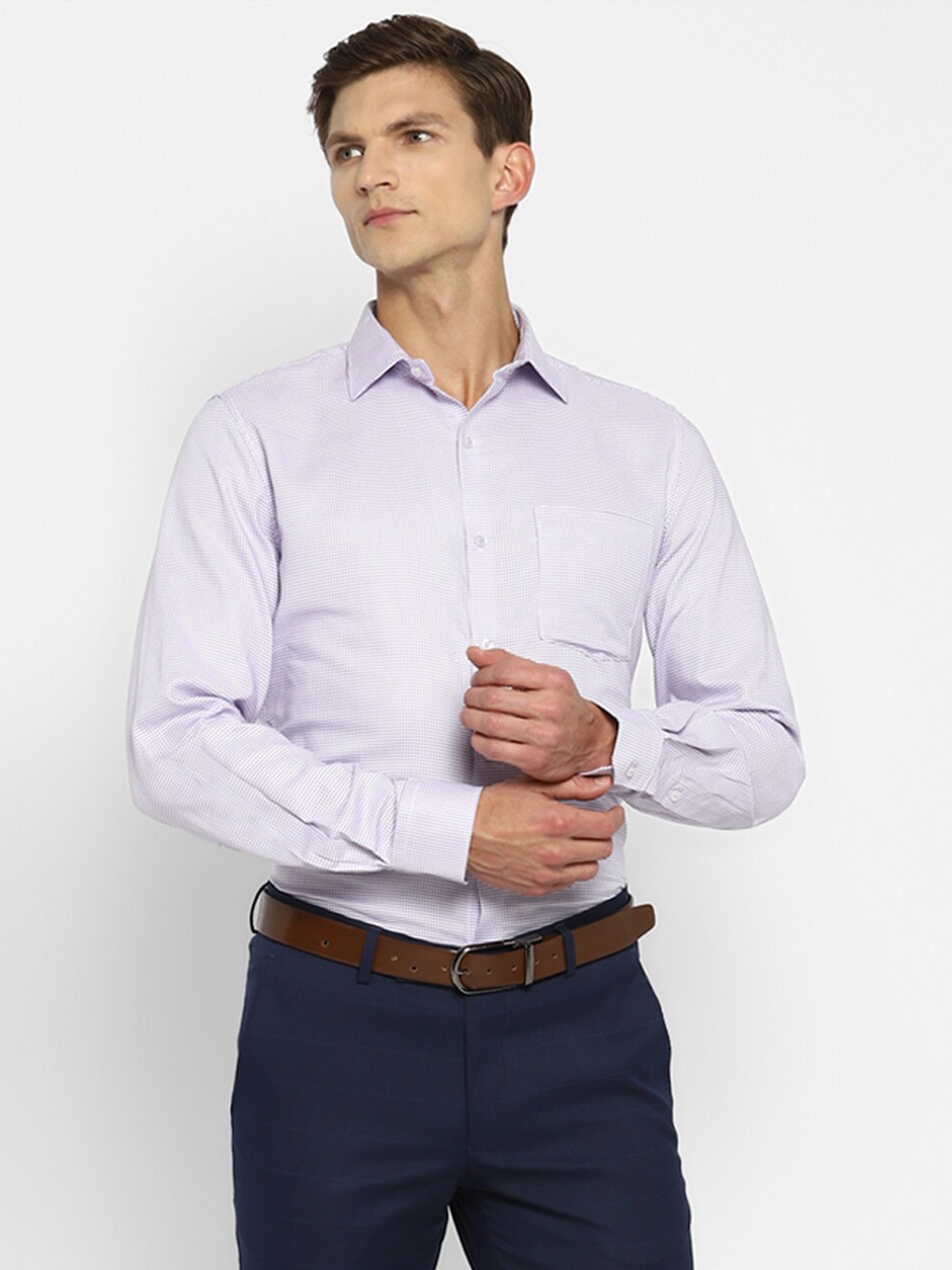 

Turtle Men Lavender & White Slim Fit Checked Formal Shirt
