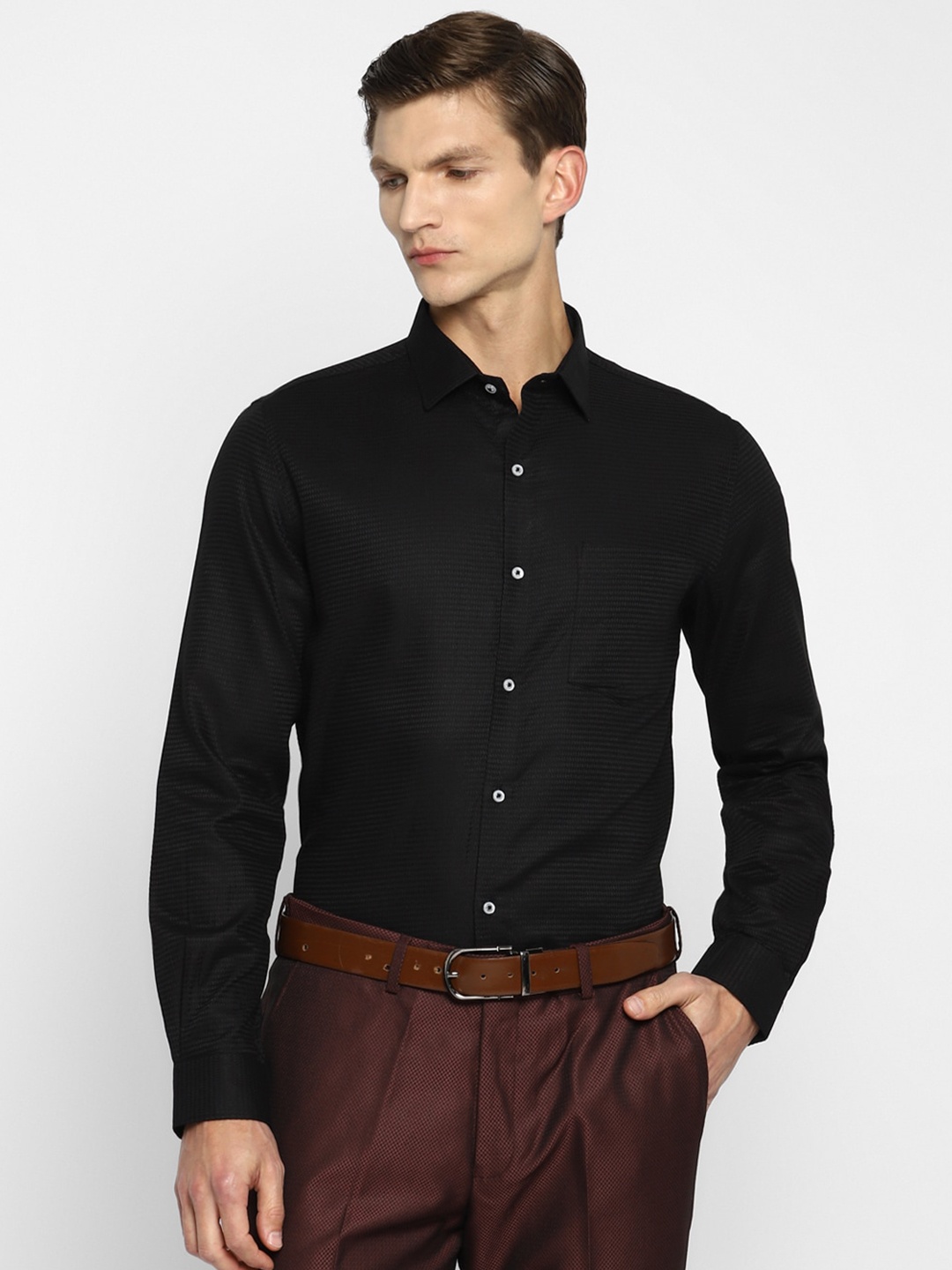 

Turtle Men Black Slim Fit Cotton Formal Shirt
