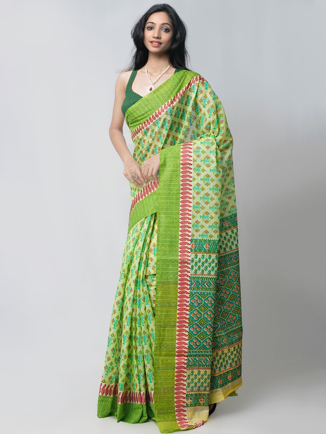 

Unnati Silks Green & Red Ethnic Motifs Pure Cotton Block Print Saree