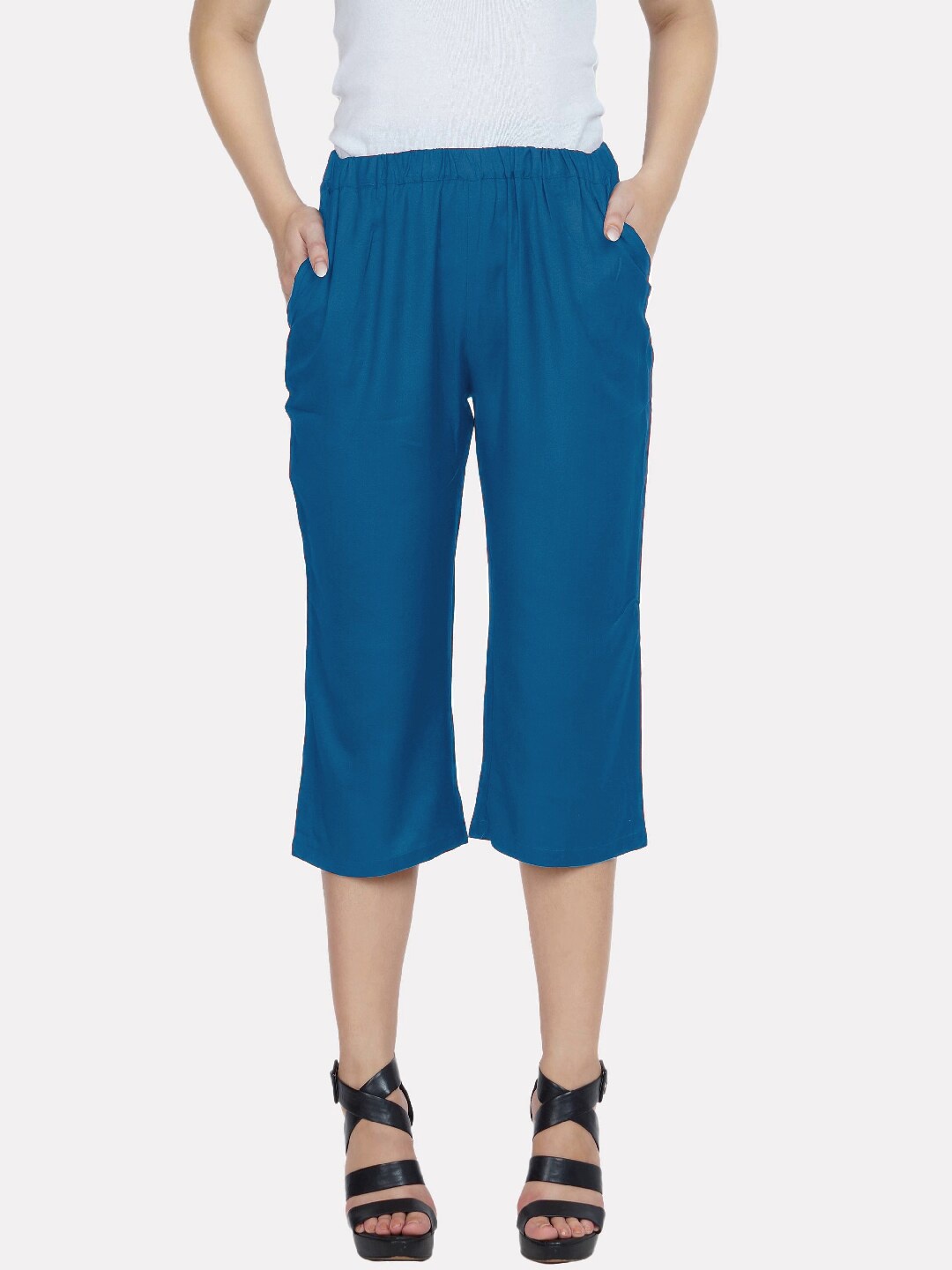 

PATRORNA Women Blue Plus Size Slim Fit Capris