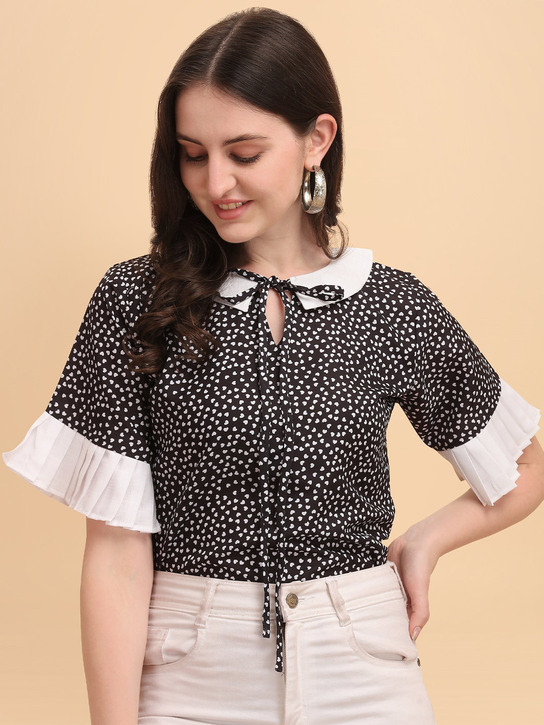 

Wedani Black & White Geometric Print Tie-Up Neck Top