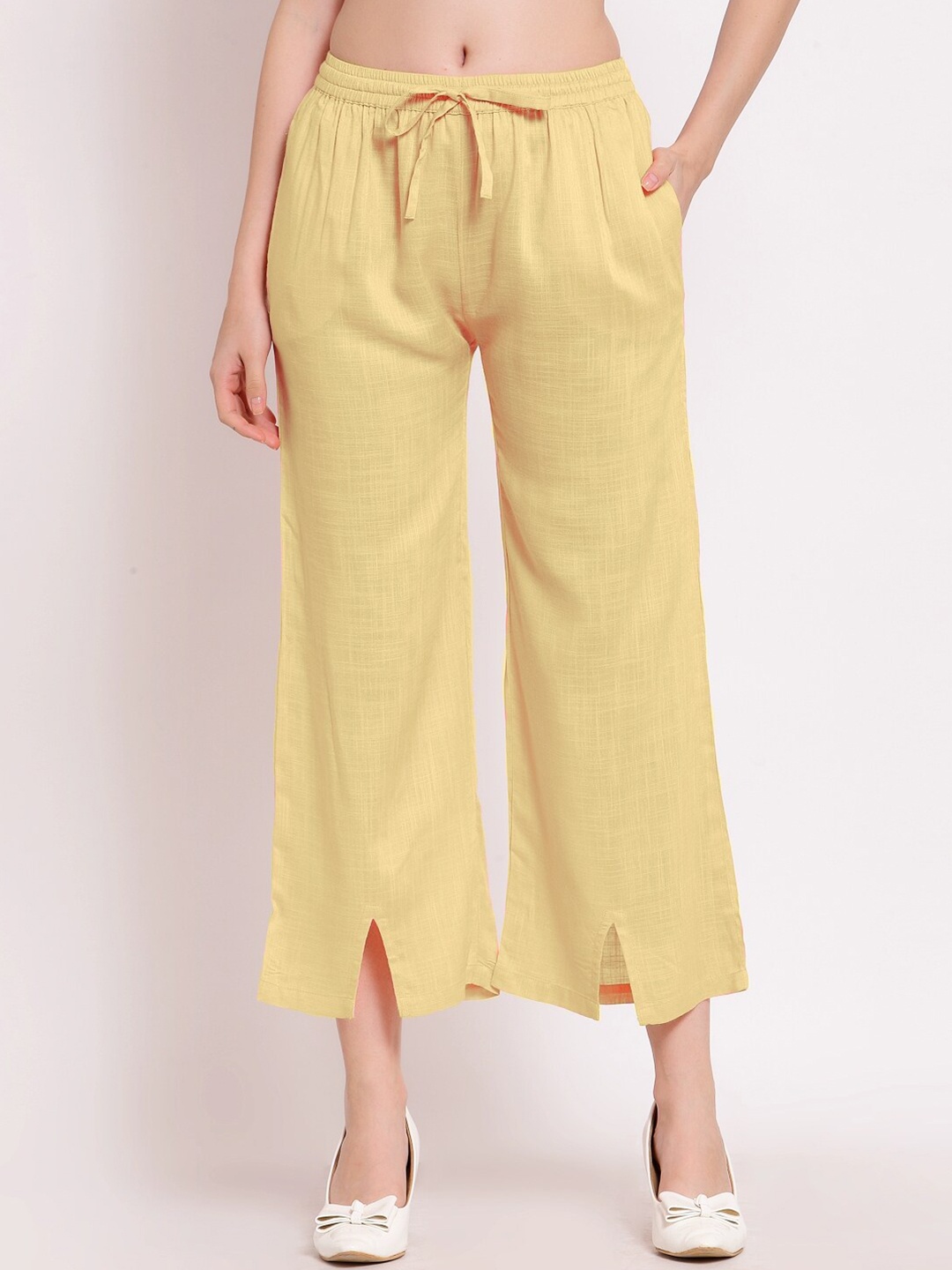 PATRORNA Plus Size Women Gold-Toned Relaxed Fit Cotton Capris
