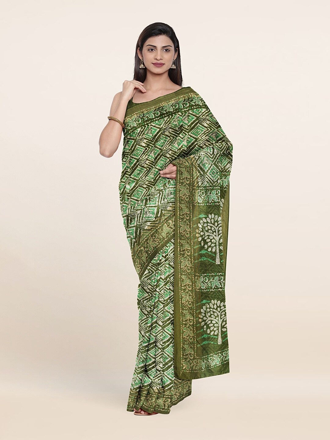 

Pothys Green & White Ethnic Motifs Saree